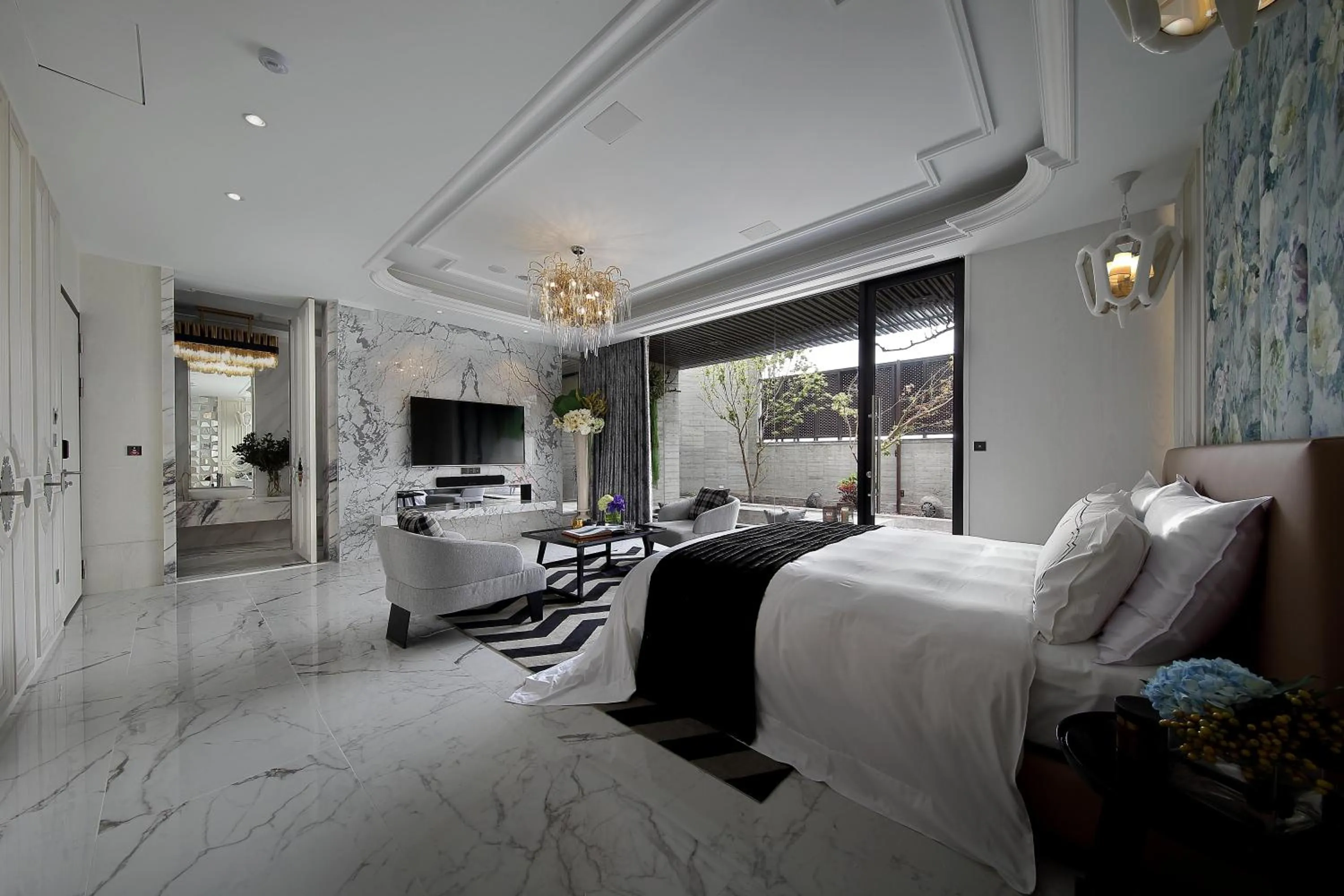 Bed in Ease Motel Taichung