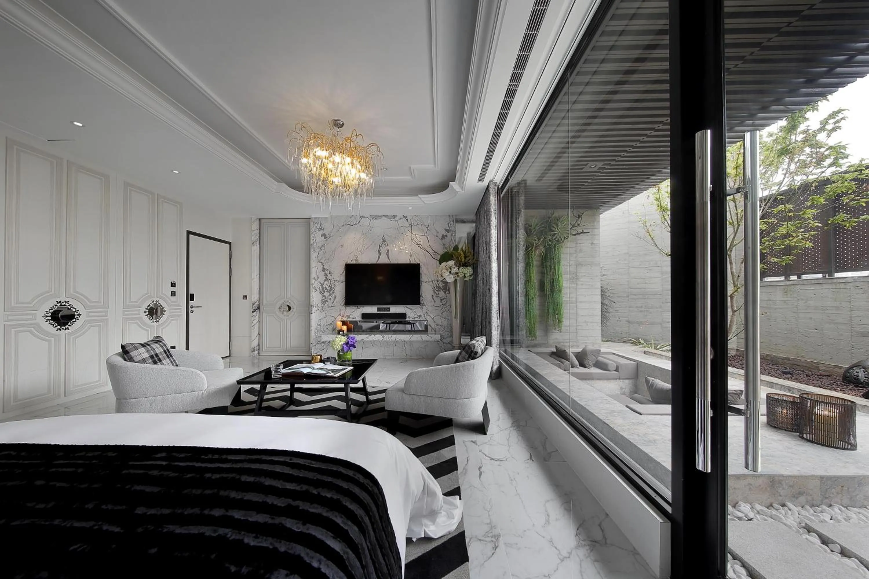 Bed in Ease Motel Taichung