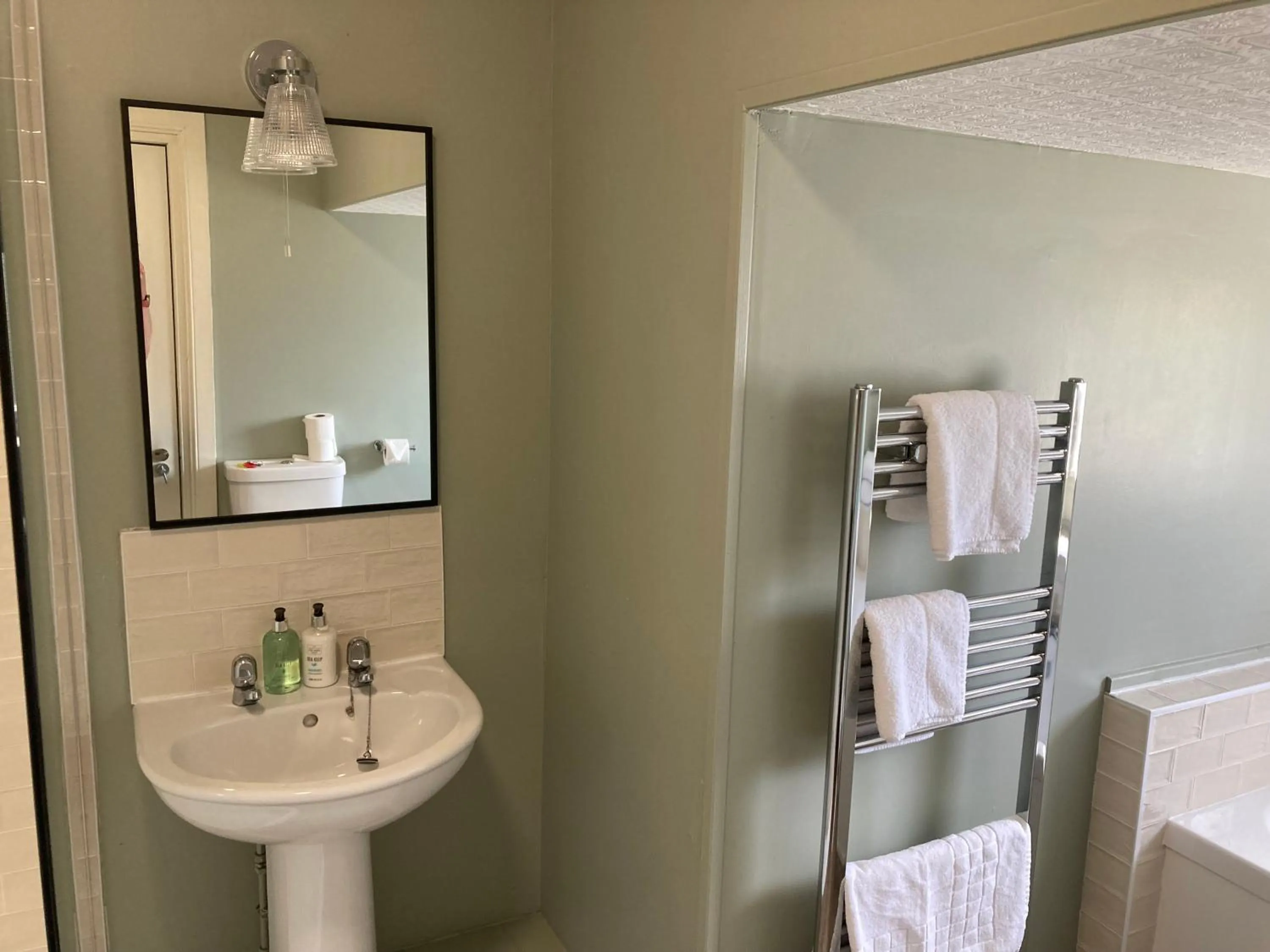 Bathroom in Tullie Inn