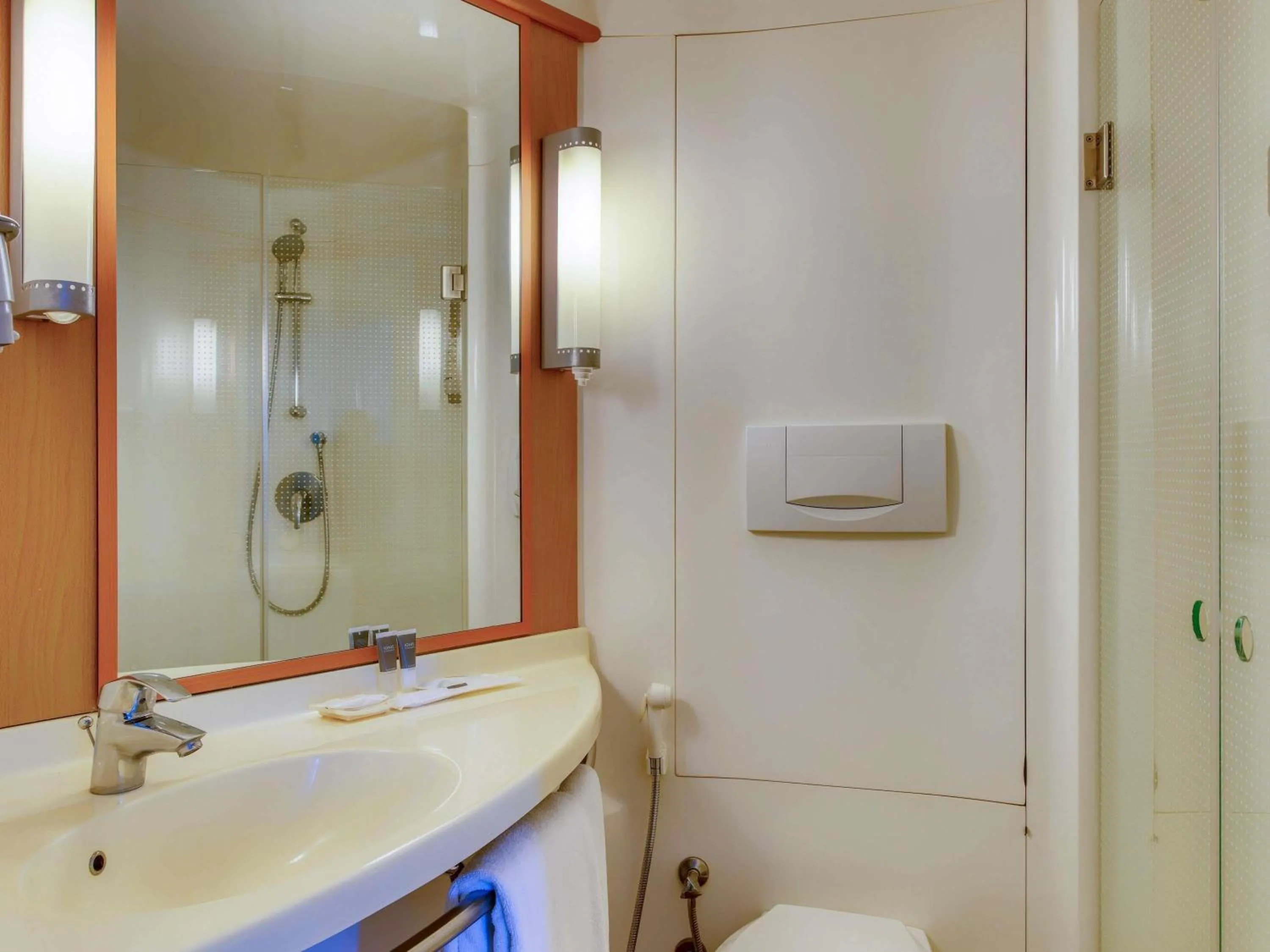 Bedroom in ibis Bengaluru Outer Ring Road