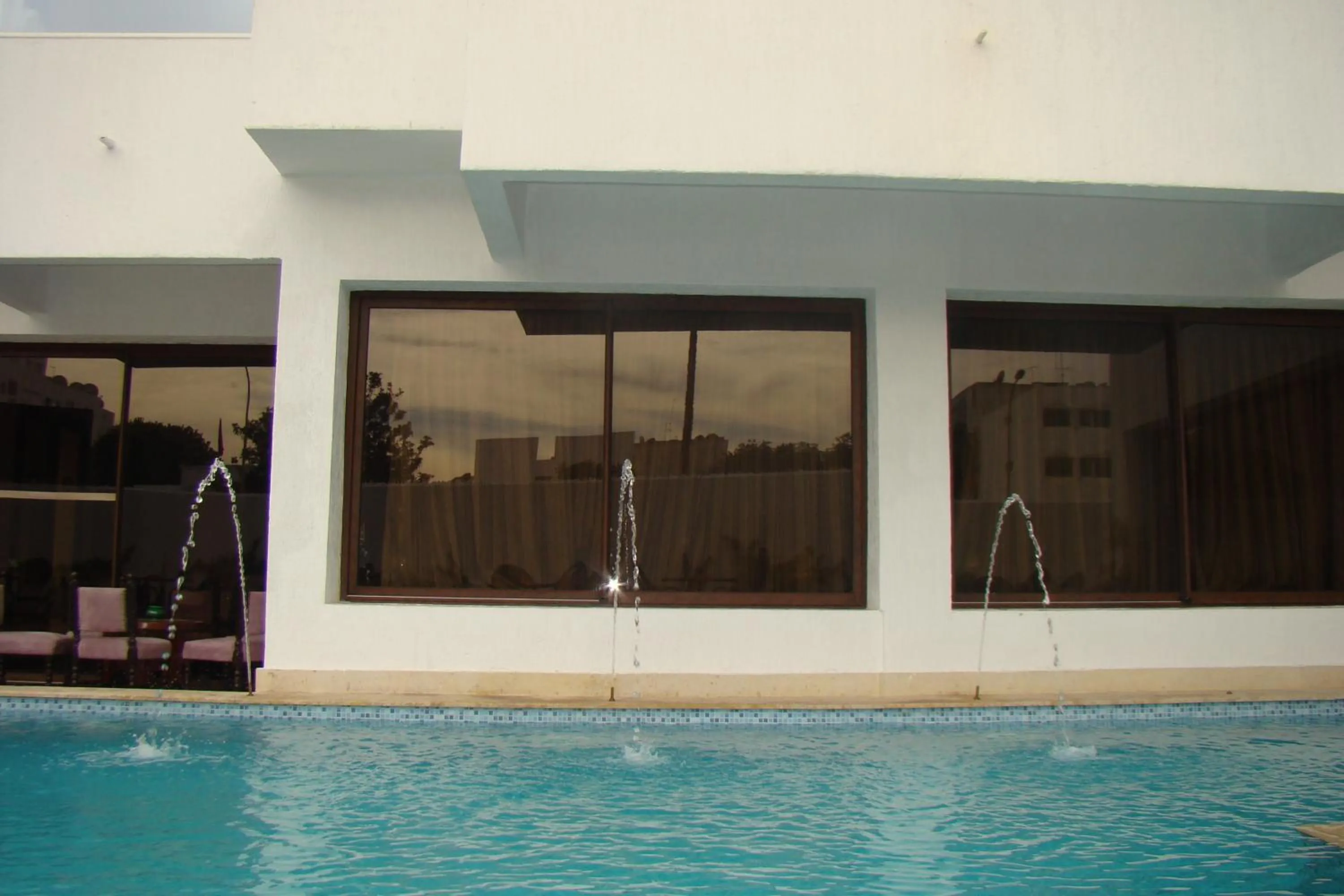 Swimming pool in New Farah Hotel