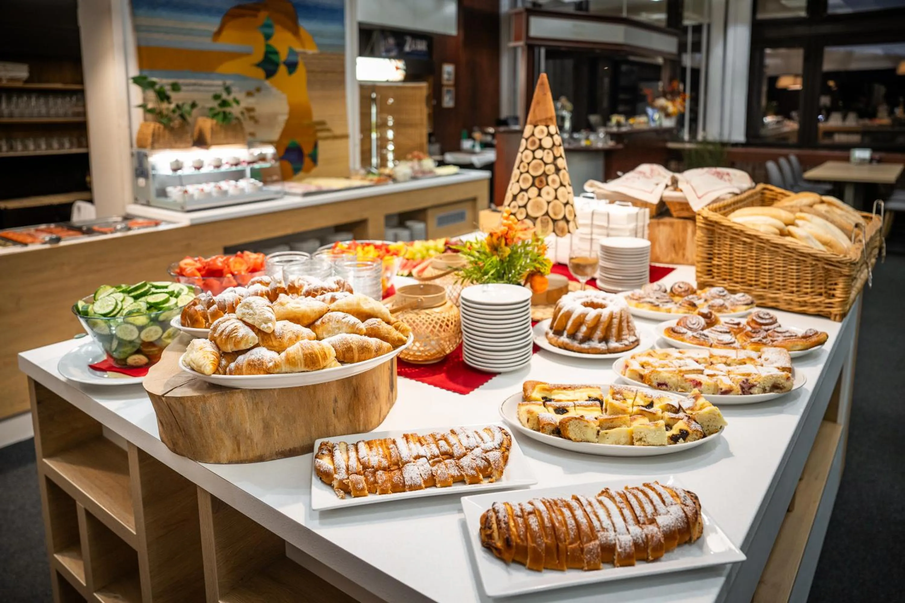 Restaurant/places to eat in Hotel Adamantino