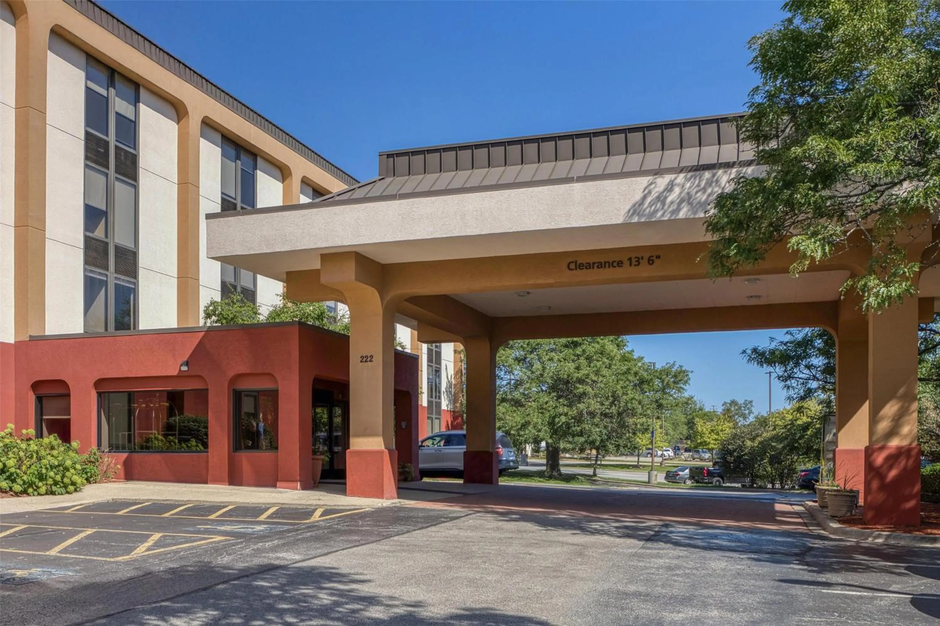 Property building in SureStay Plus Hotel by Best Western Chicago Lombard