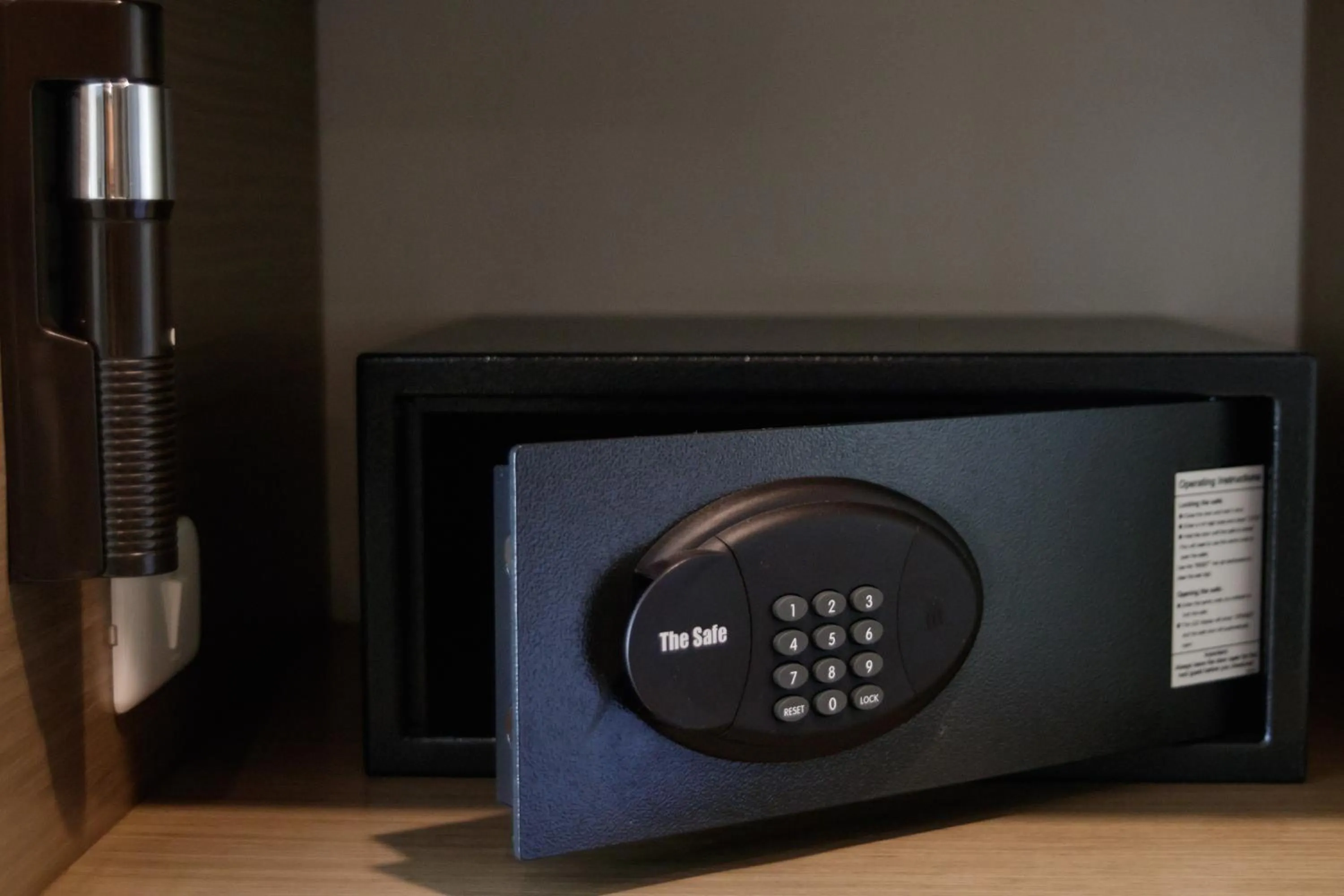 safe in Sanae' Townhouse Chiang Mai