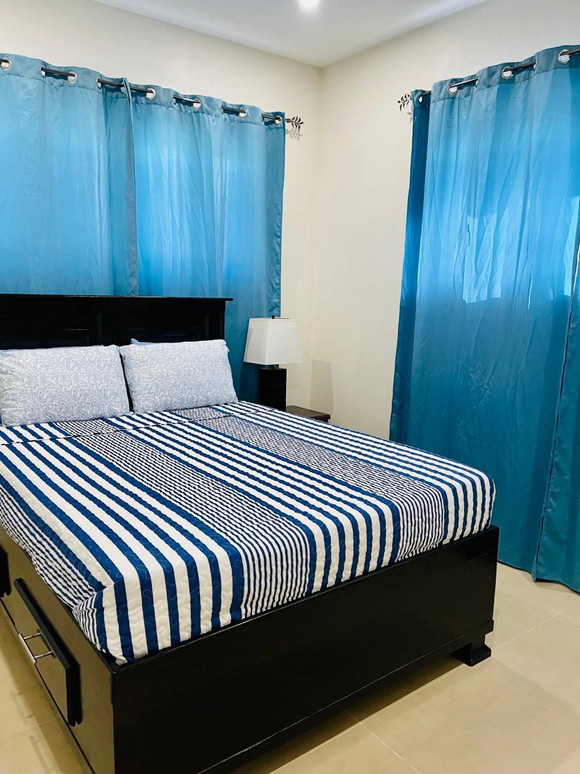 Bed in Dawson’s Hideaway