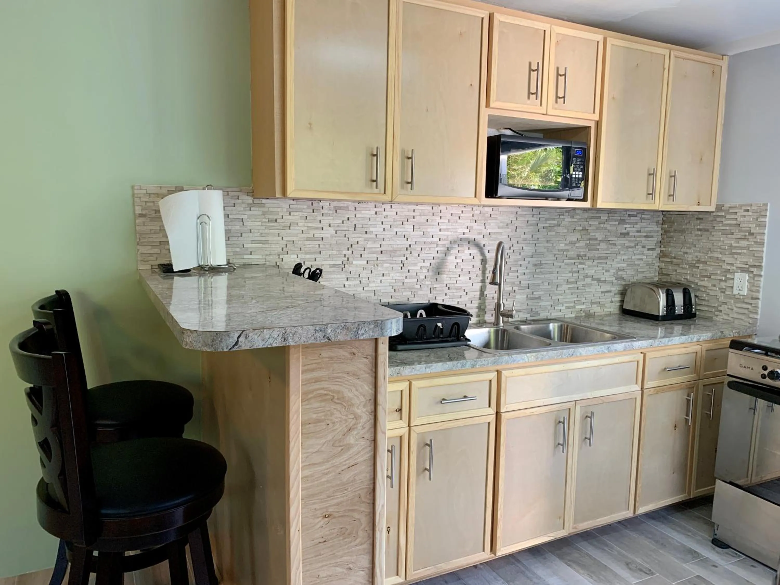 Kitchen or kitchenette in Dawson’s Hideaway