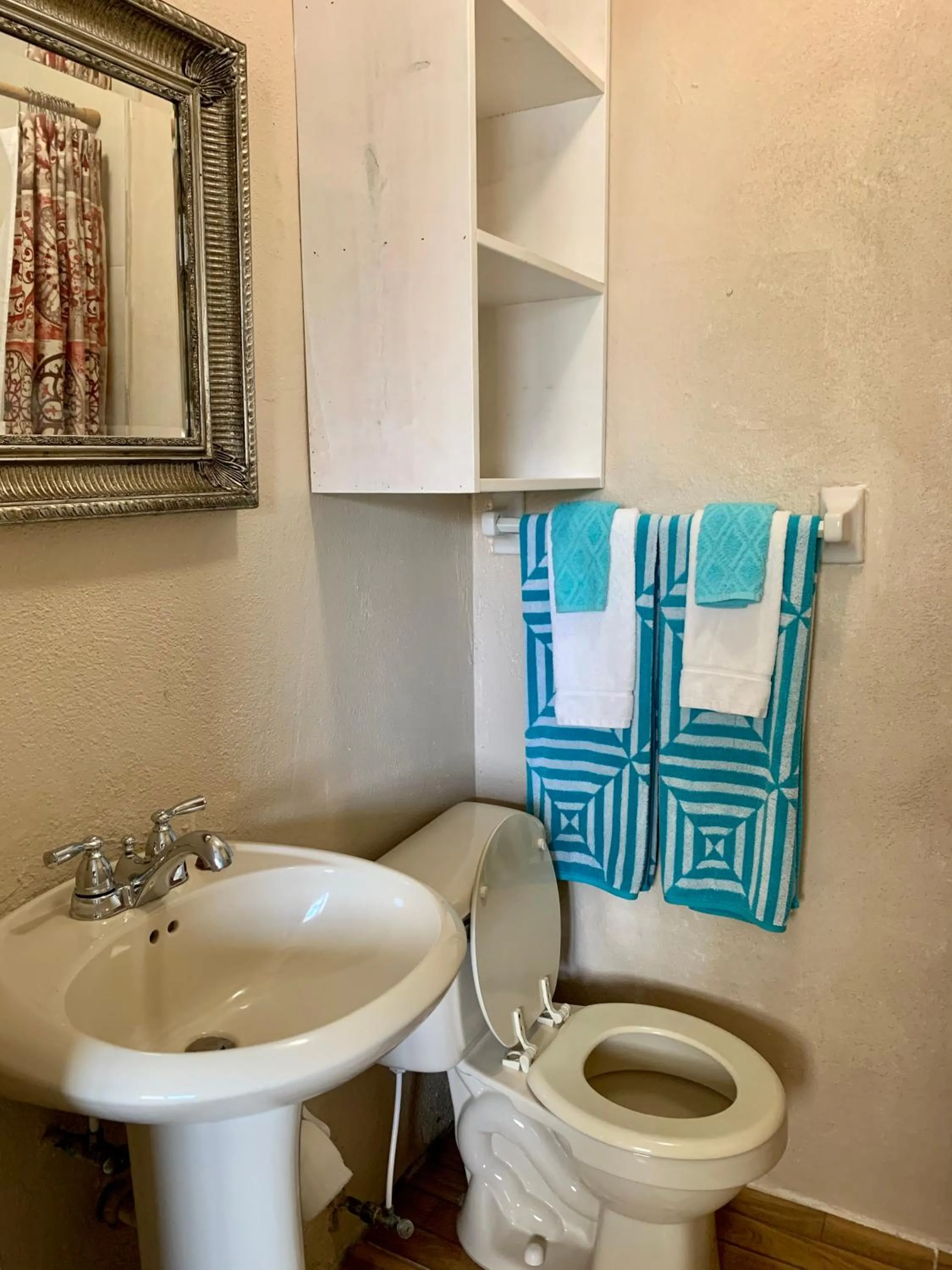 Bathroom in Dawson’s Hideaway