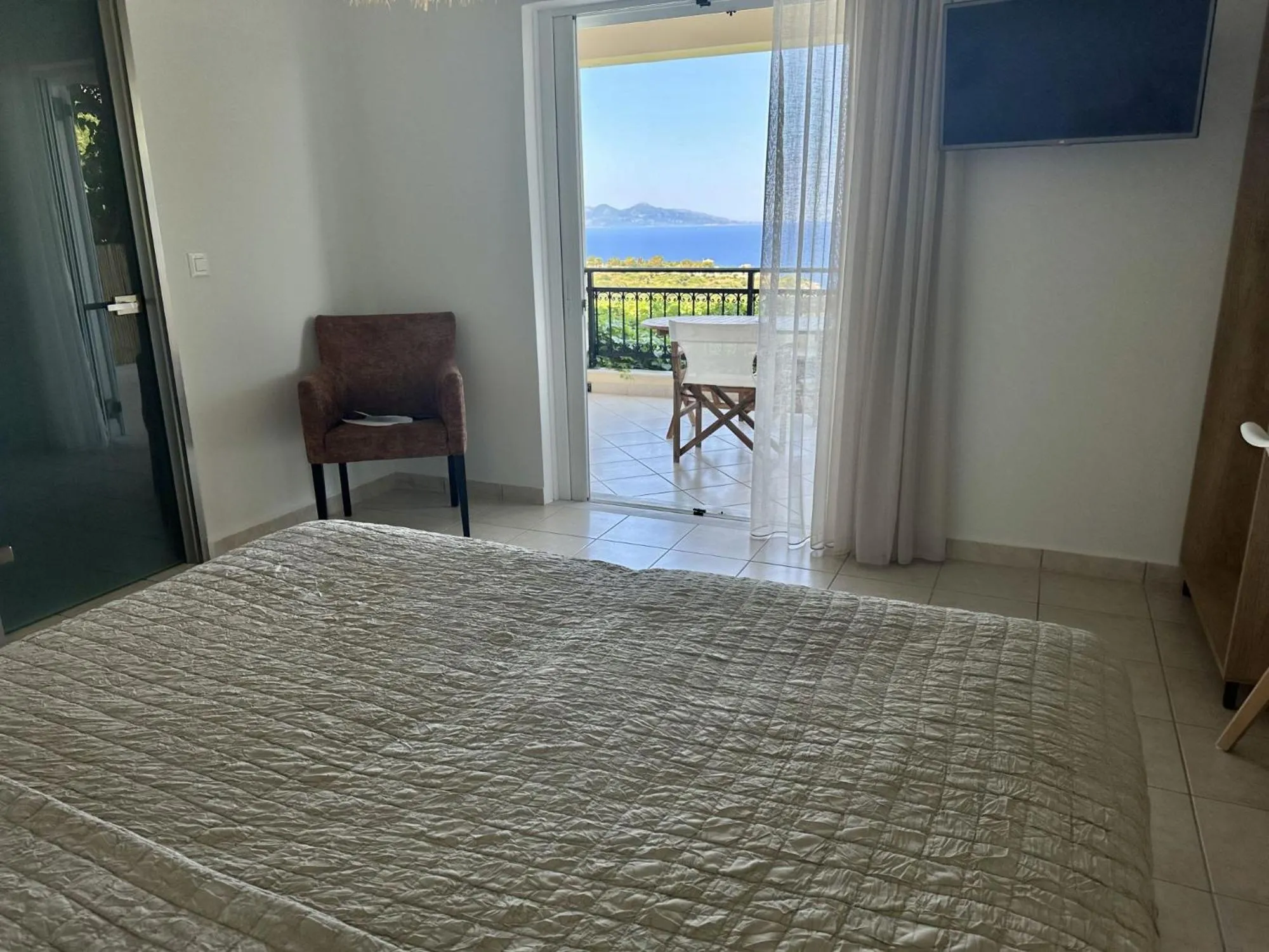 Bed in Lithies Sea View Boutique Hotel