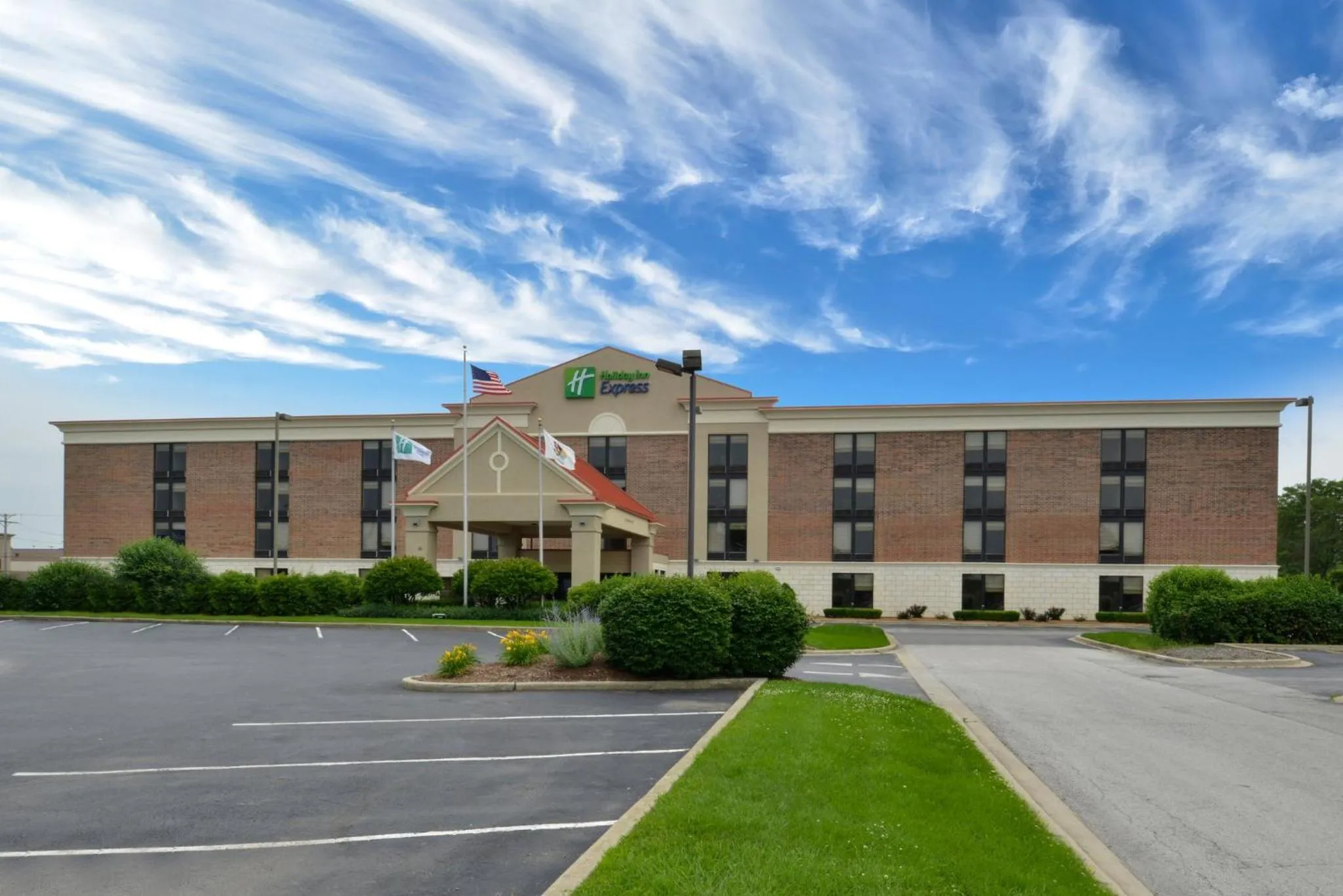 Property building in Holiday Inn Express Crestwood by IHG