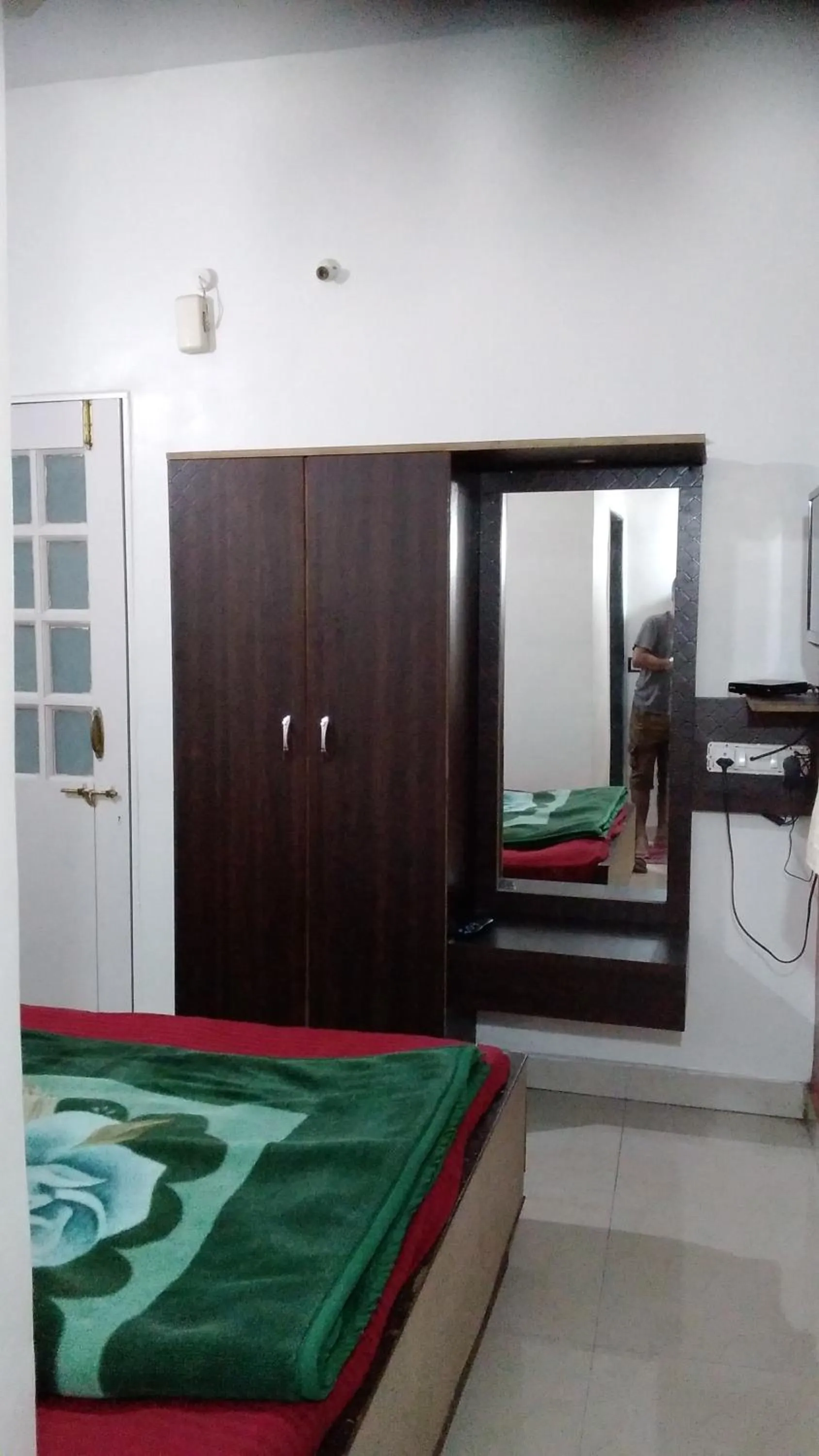 Bedroom, Bed in Om Datta Krupa Niwas Cottage