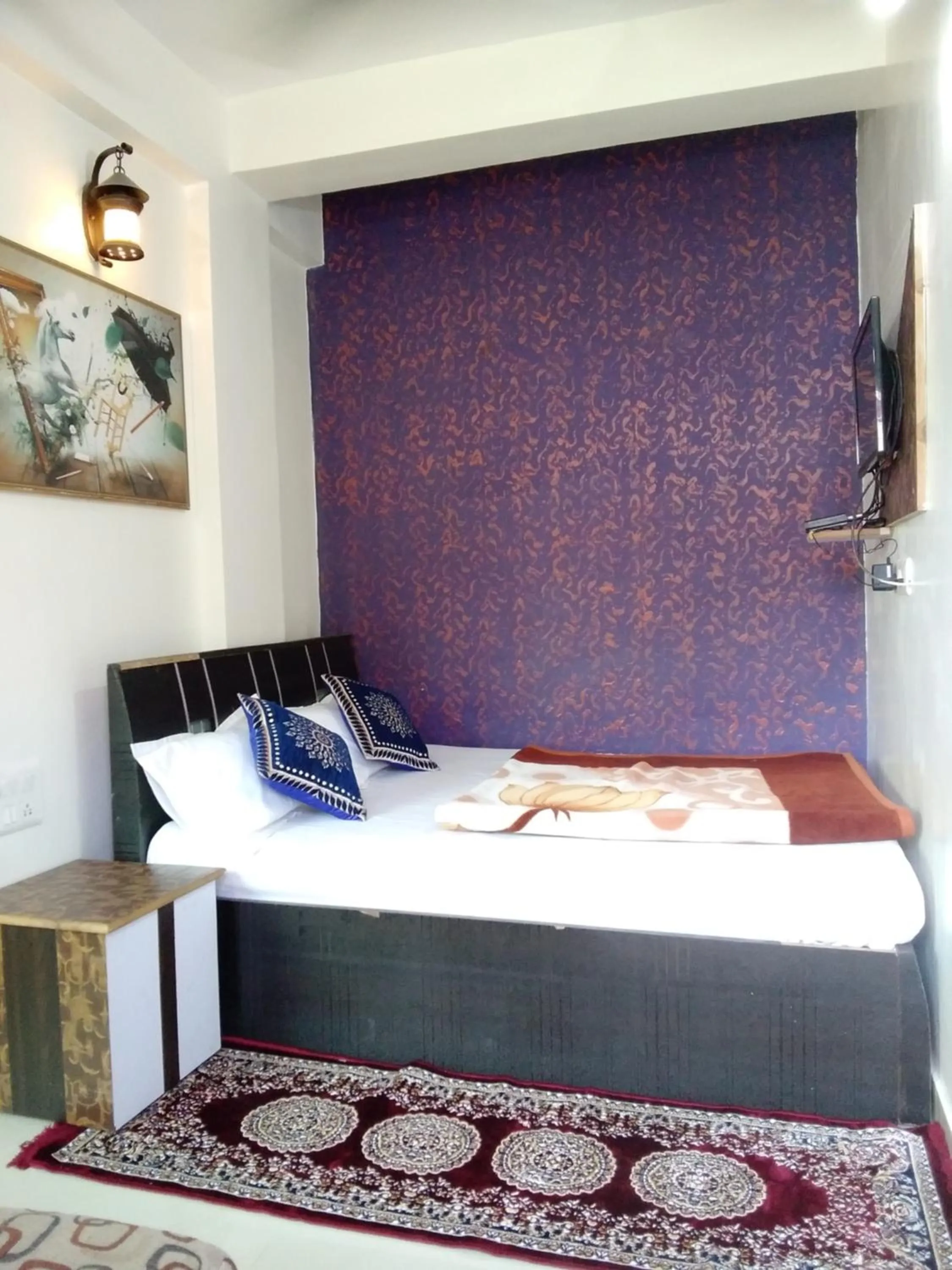 Photo of the whole room, Bed in Om Datta Krupa Niwas Cottage