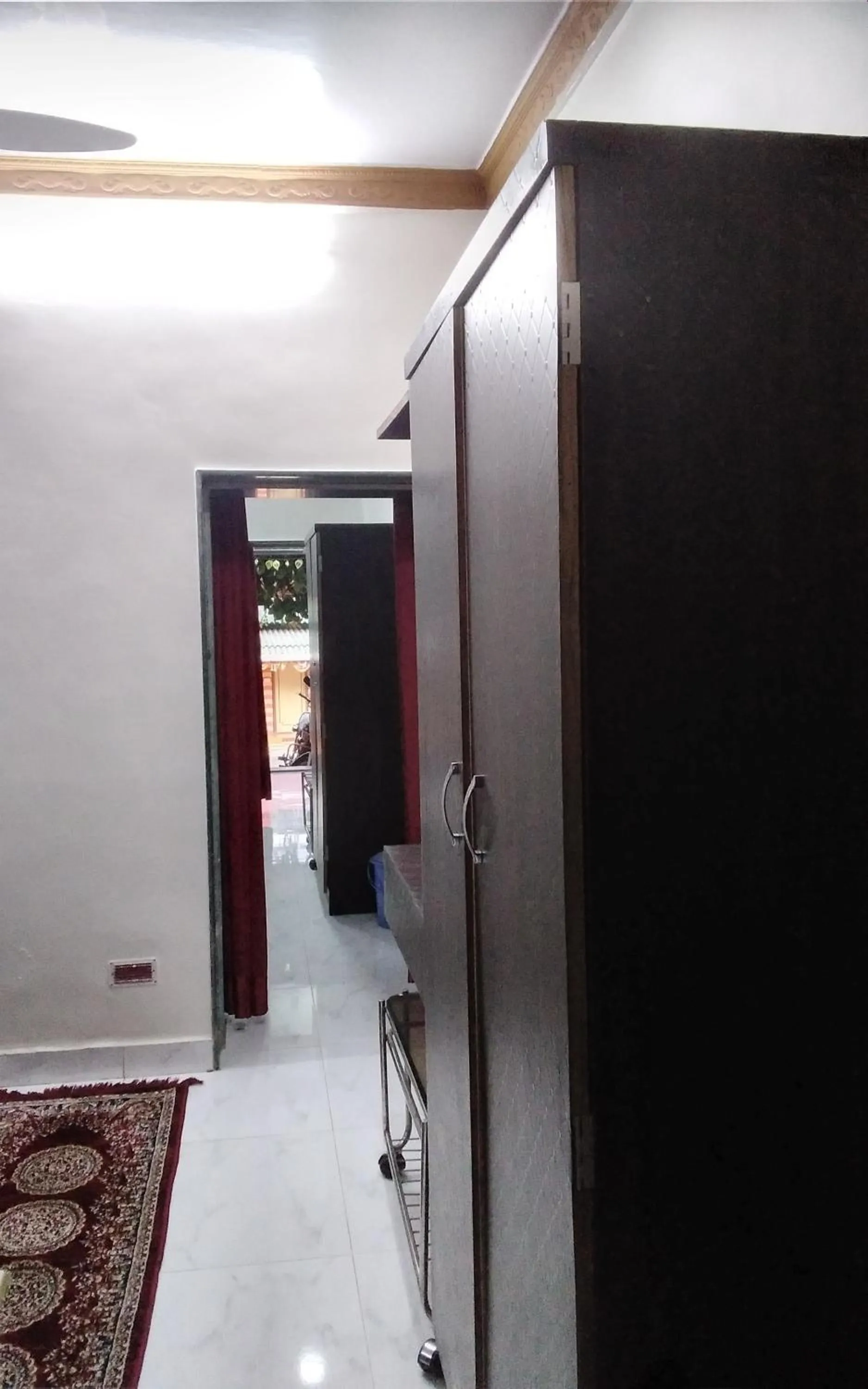 wardrobe in Om Datta Krupa Niwas Cottage