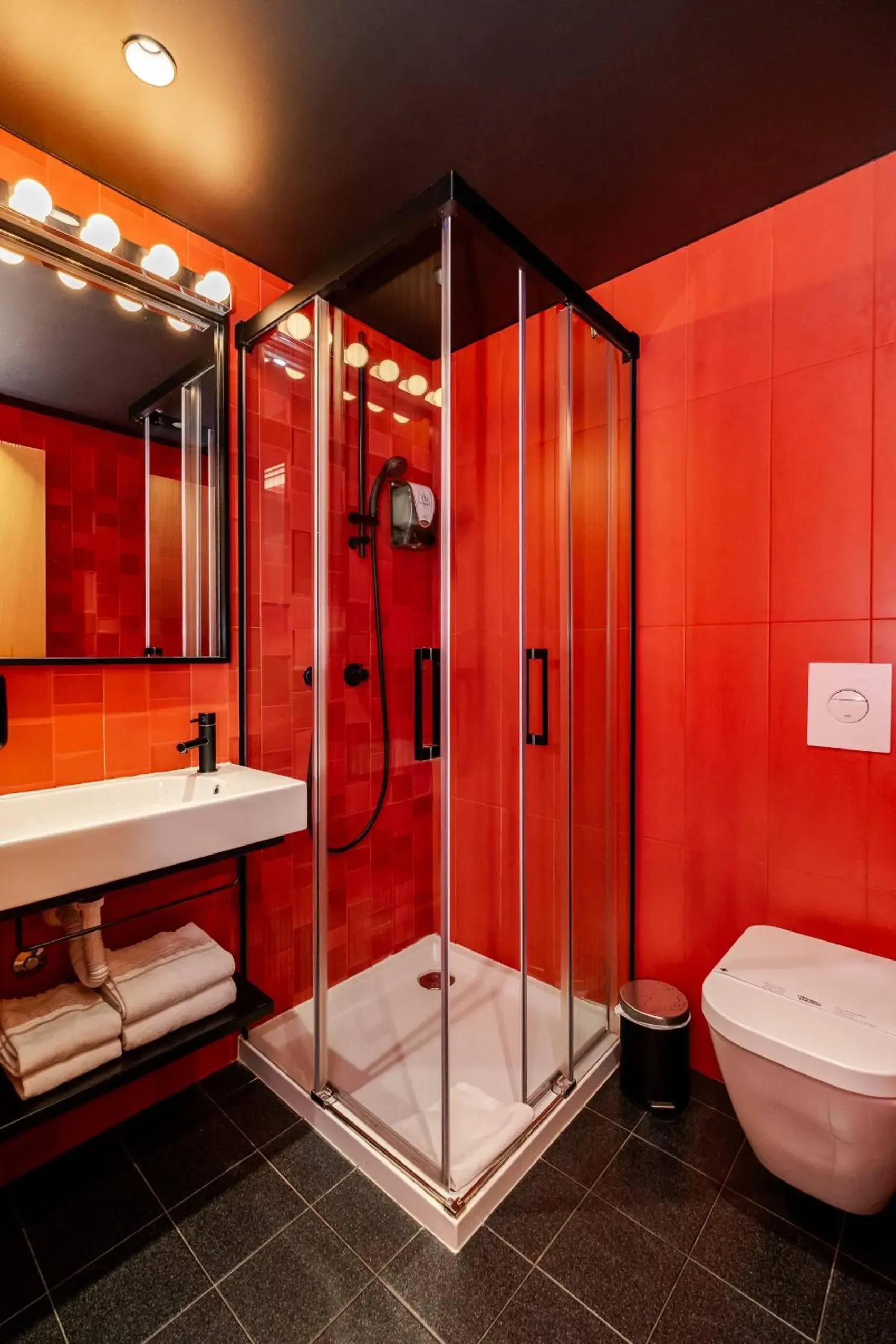 Executive Double Room in Basic Braga by Axis Executive Double Room in Basic Braga by Axis