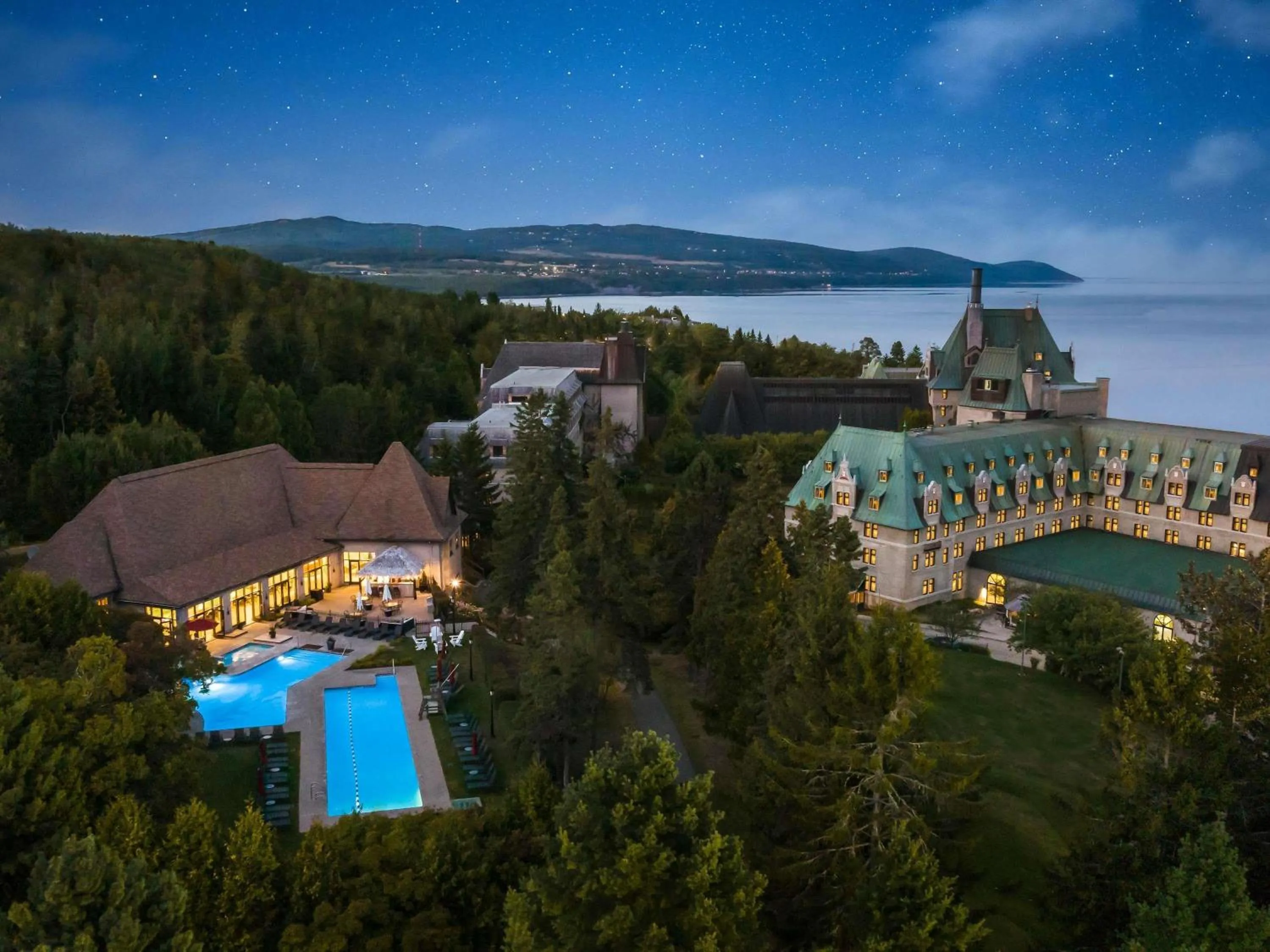 Property building in Fairmont Le Manoir Richelieu