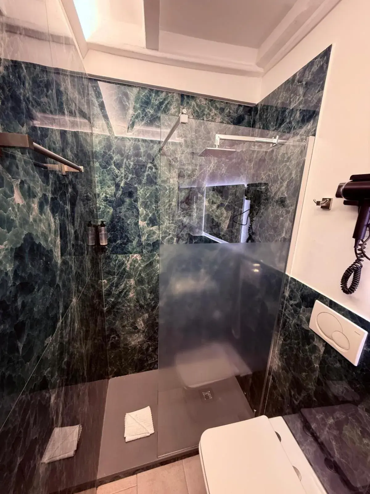 Economy Double Room in iRooms - Spanish Steps Economy Double Room in iRooms - Spanish Steps