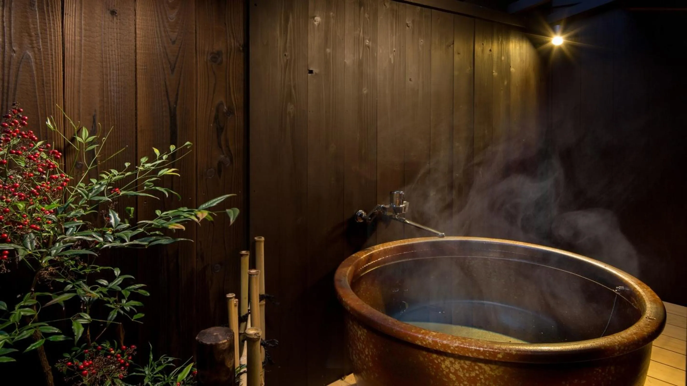 Open Air Bath in Tsumugi Matsubara Sakaimachi