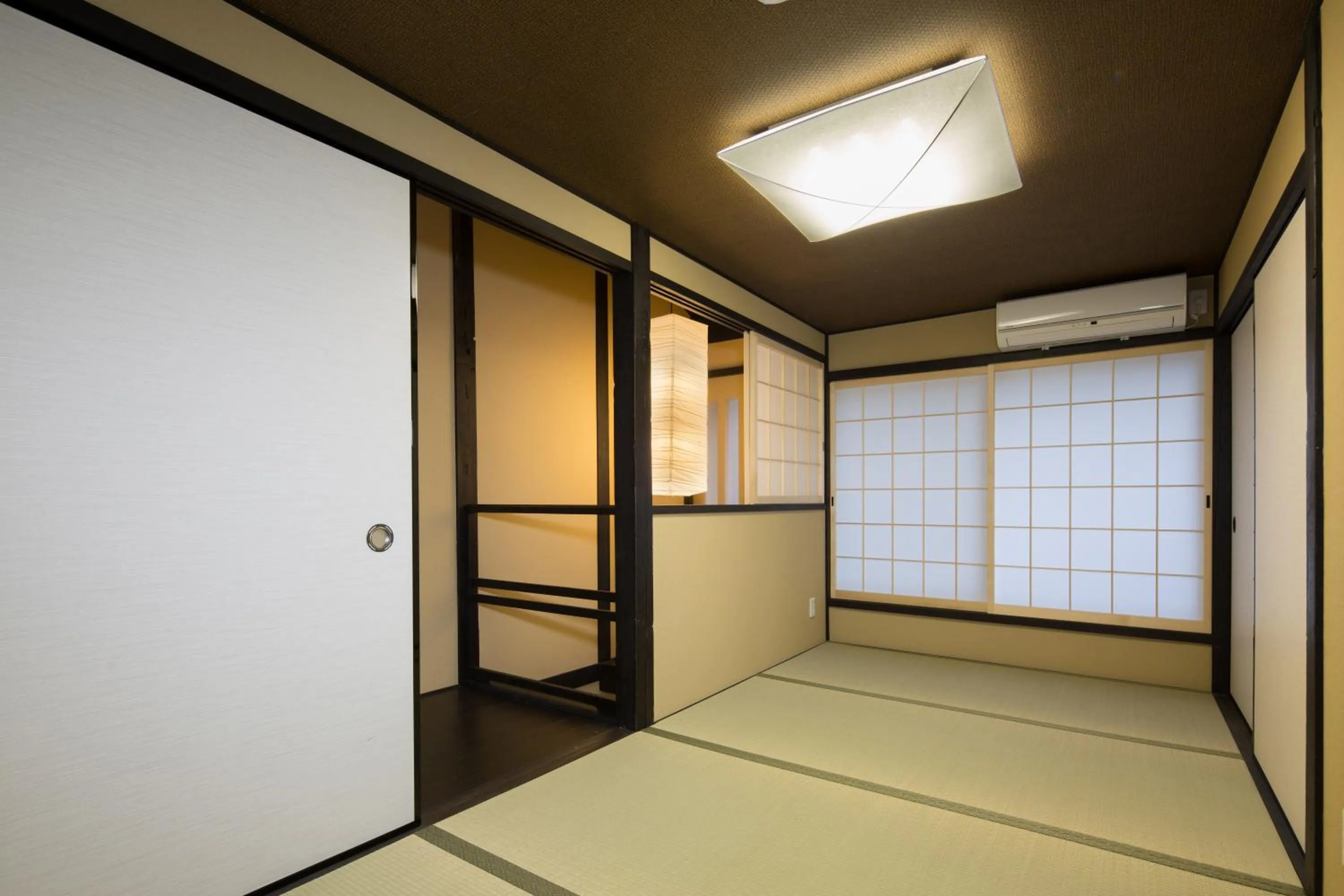 Photo of the whole room in Tsumugi Matsubara Sakaimachi