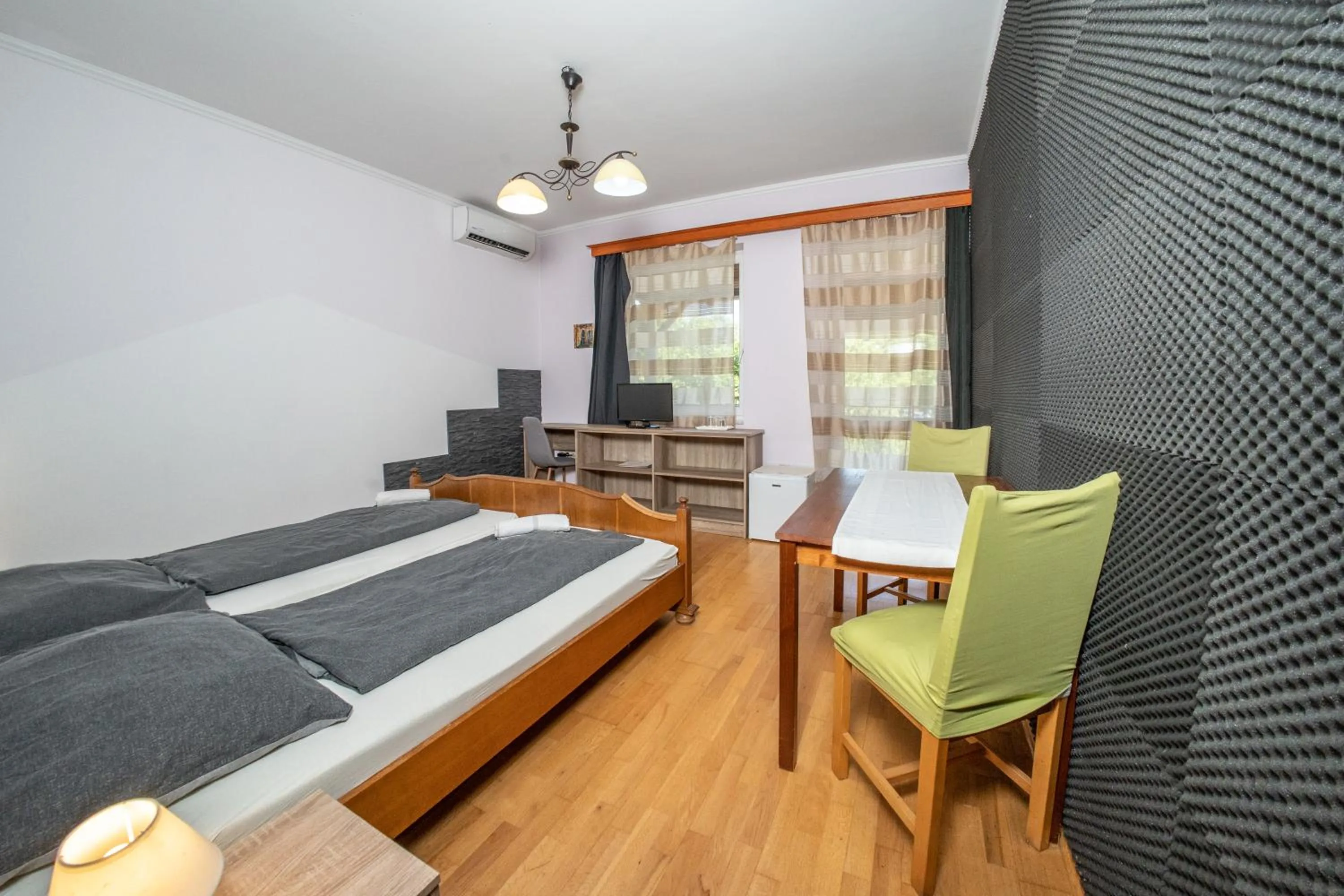 Photo of the whole room, Bed in Villamerica