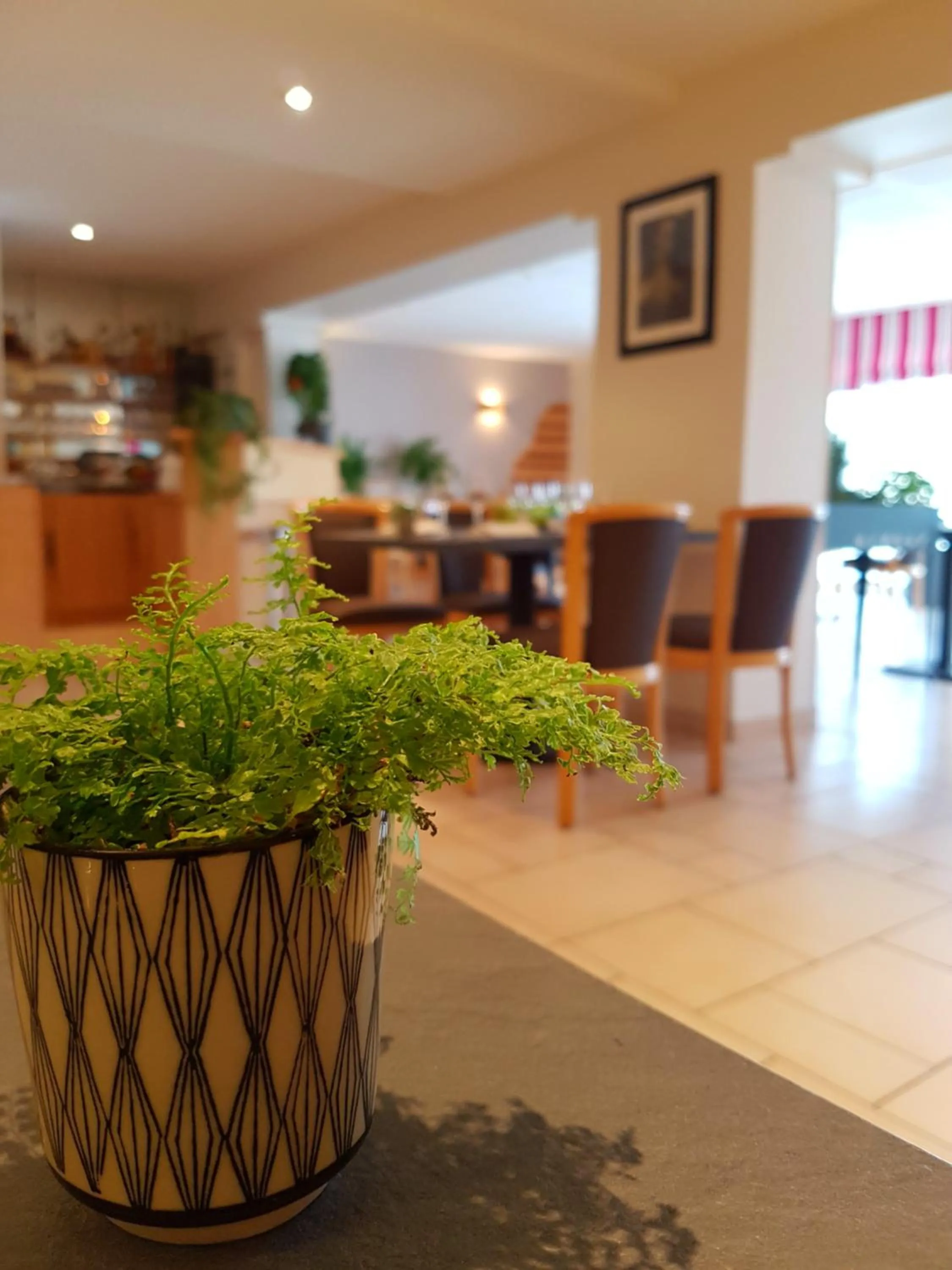 Restaurant/places to eat in Beau Rivage