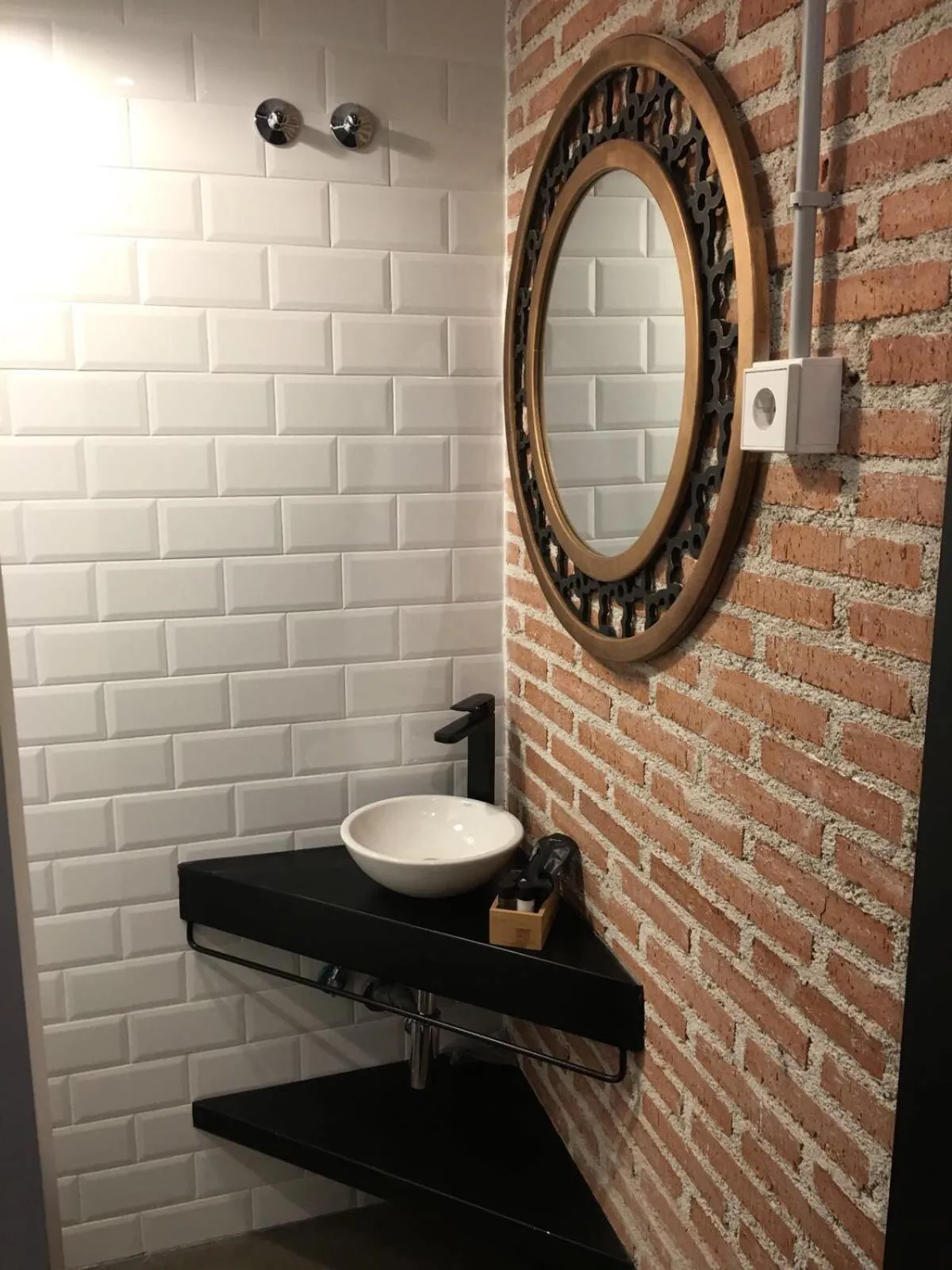 Bathroom in LaNave