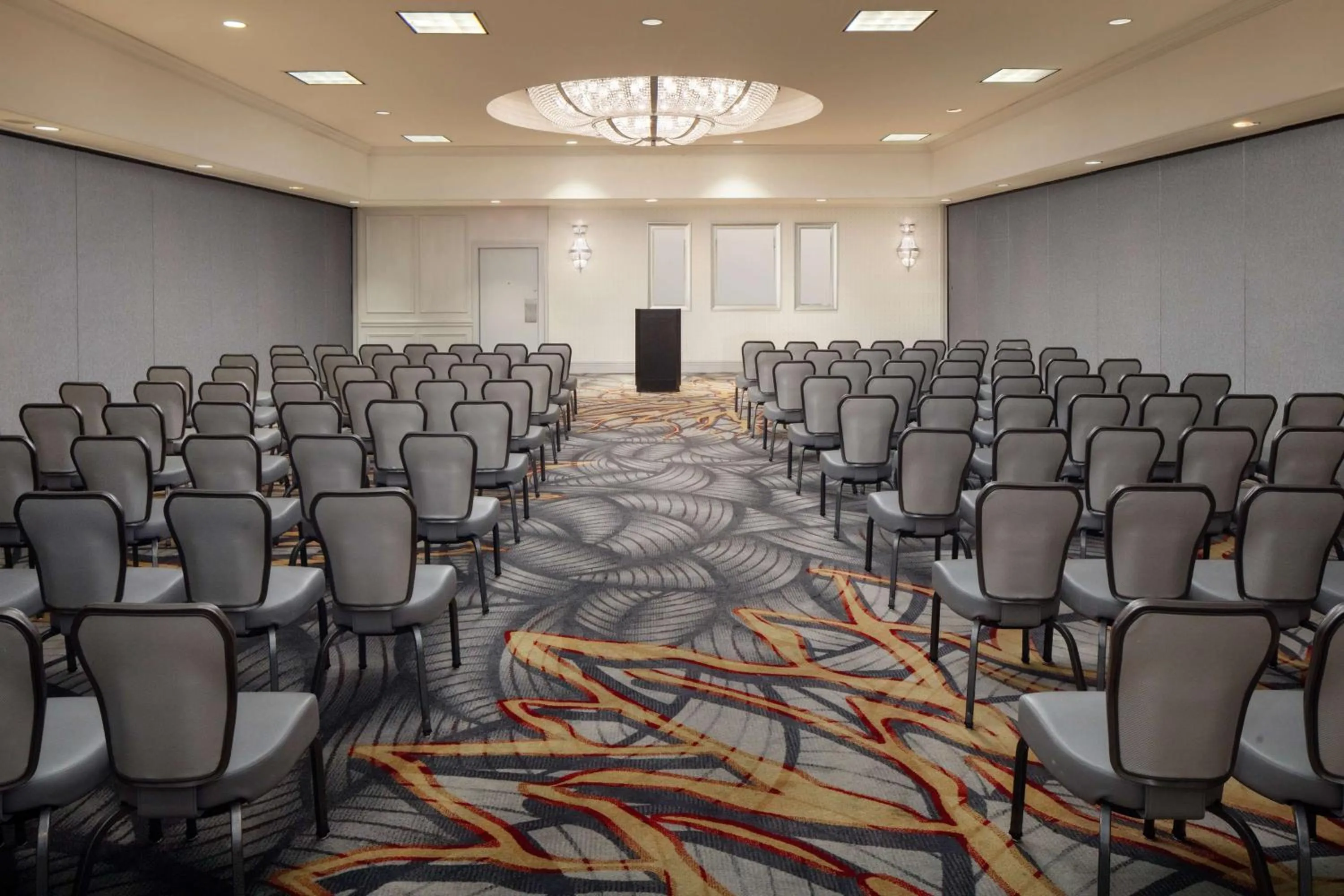Meeting/conference room in Hilton Chicago/Northbrook