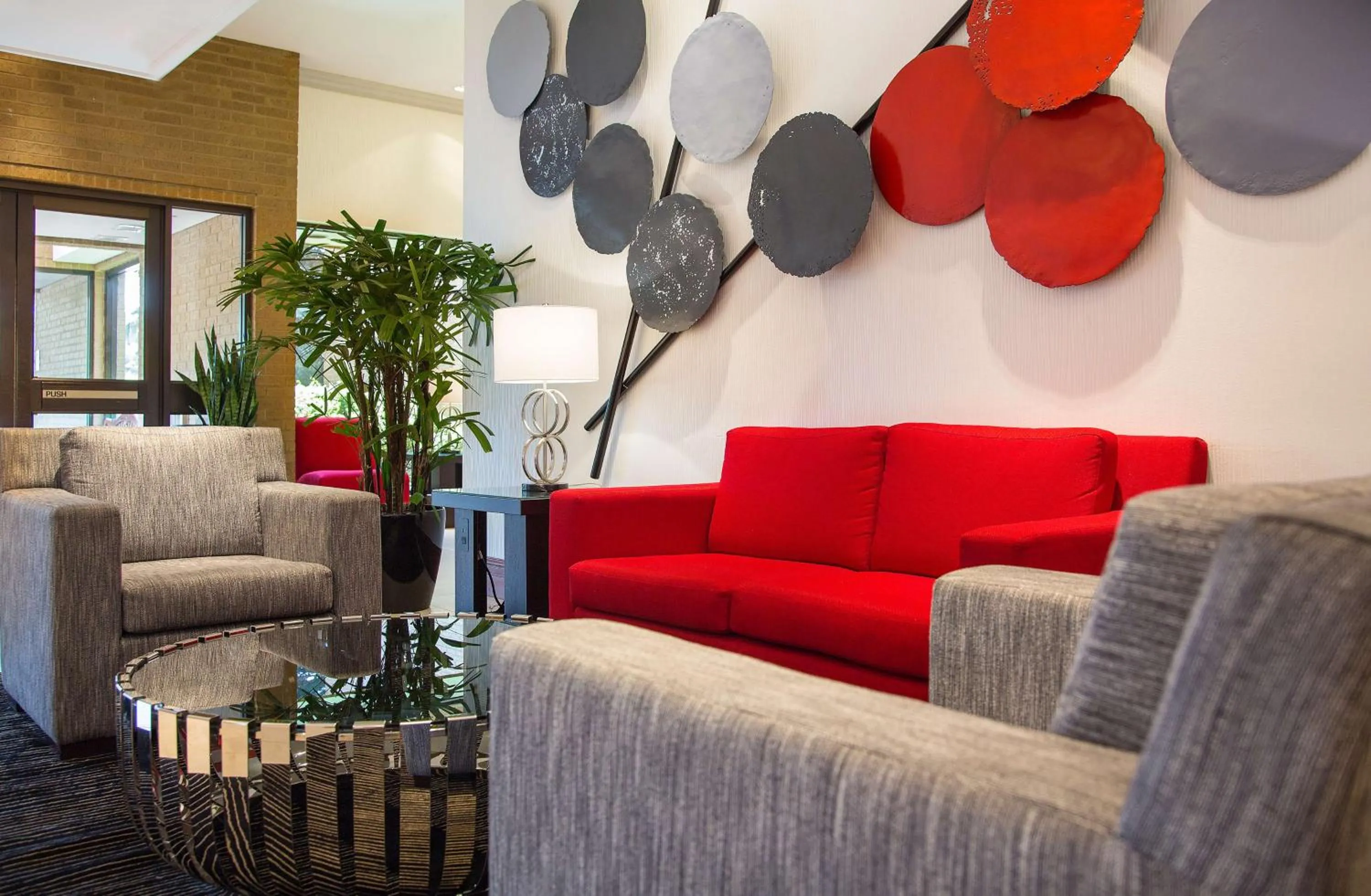 Lobby or reception in Hilton Chicago/Northbrook