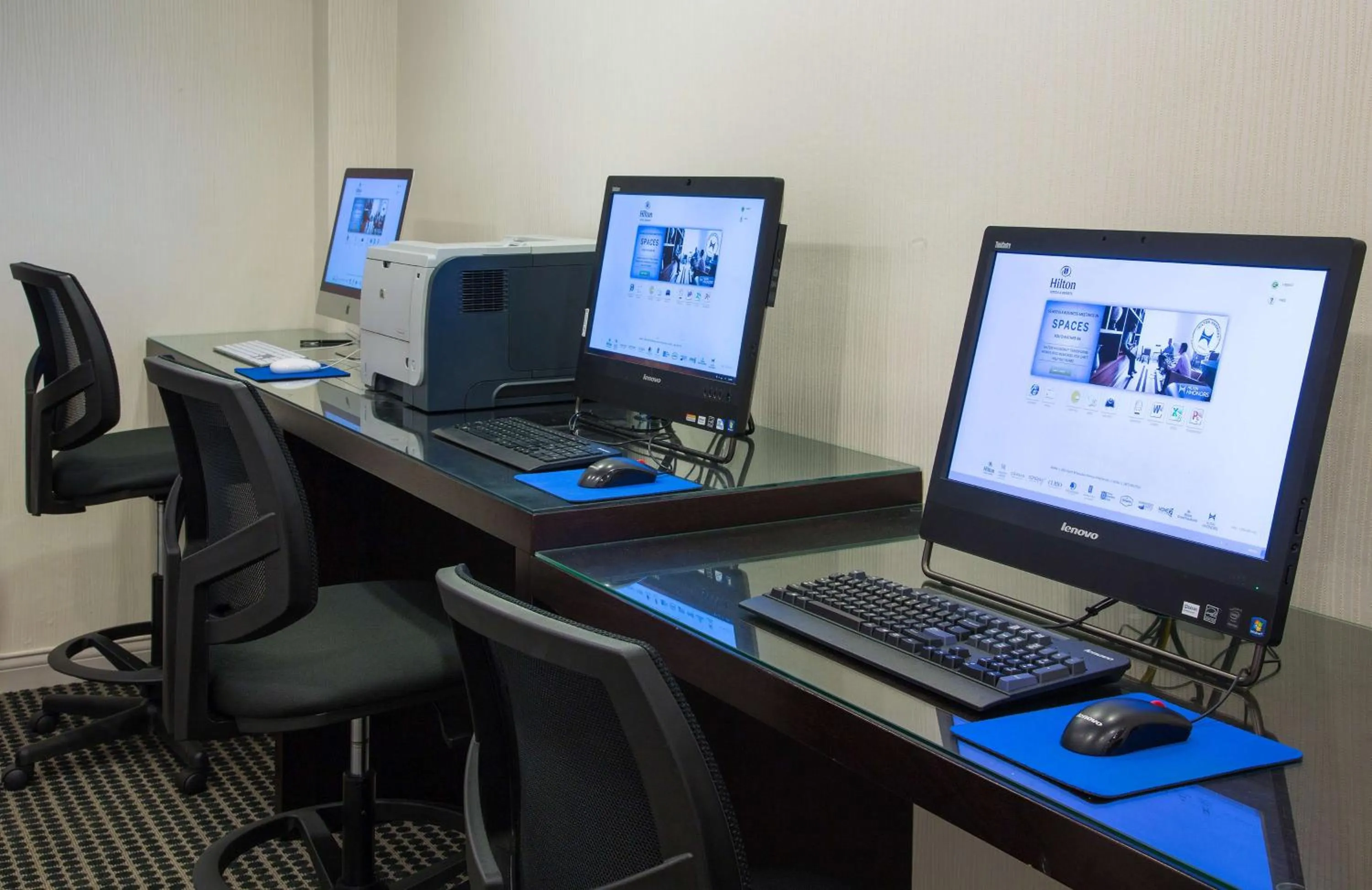 Business facilities in Hilton Chicago/Northbrook