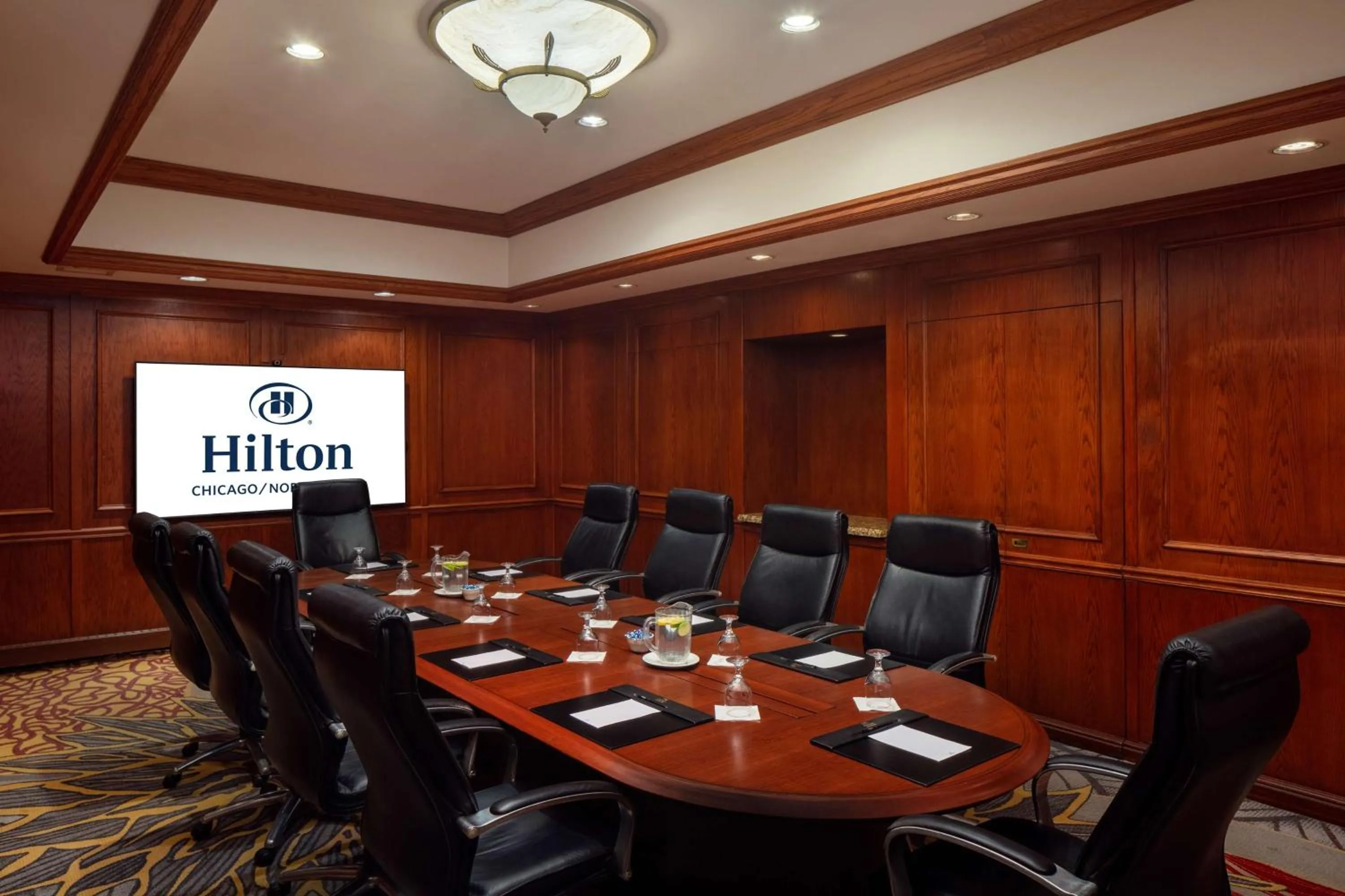 Meeting/conference room in Hilton Chicago/Northbrook