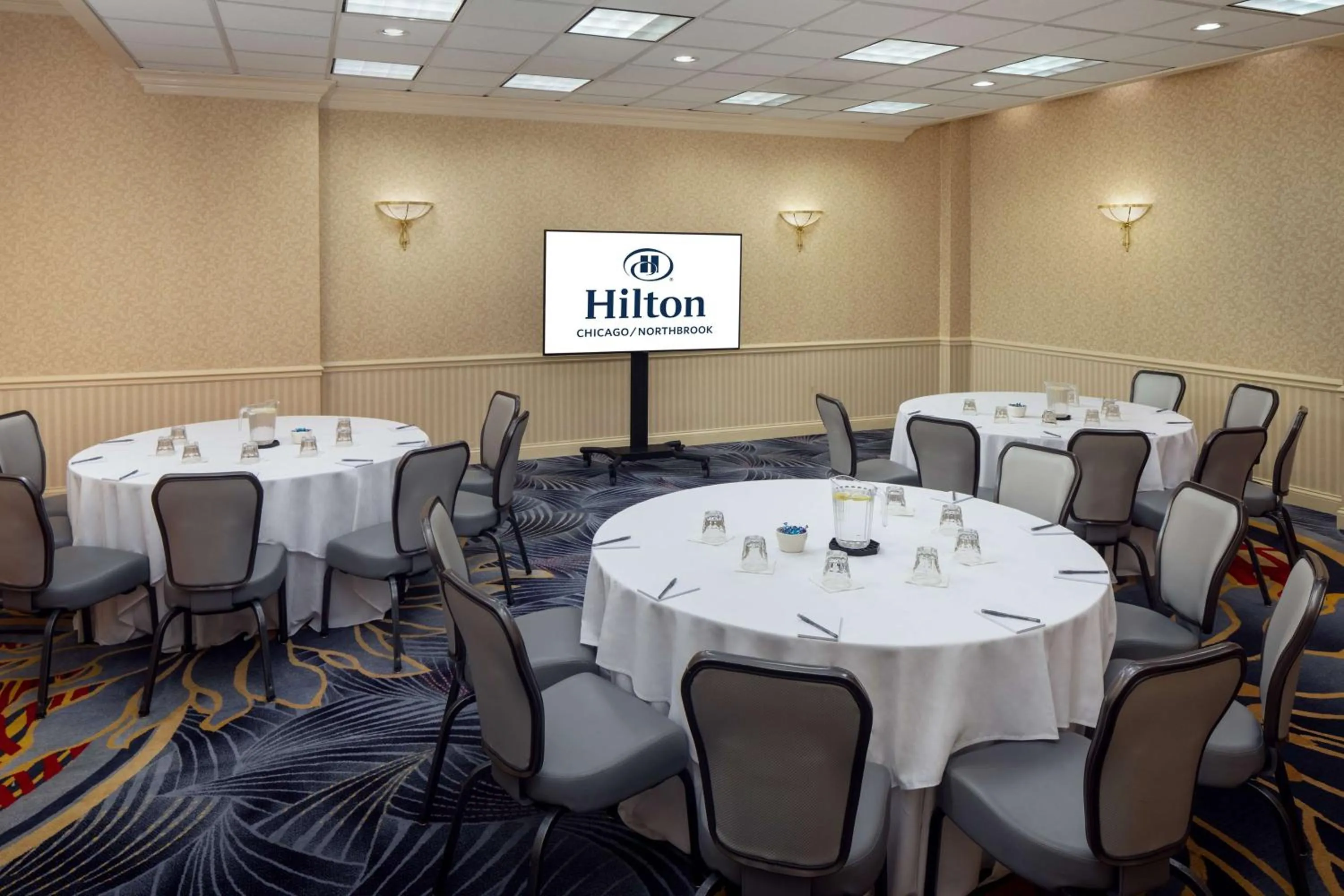 Meeting/conference room in Hilton Chicago/Northbrook