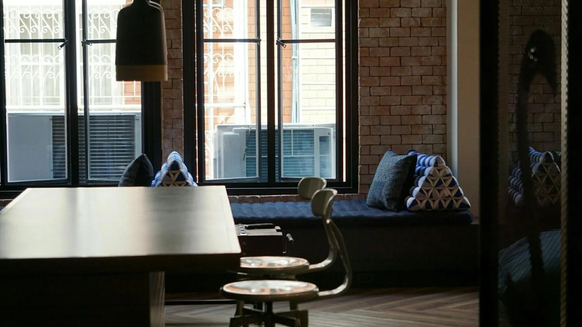 Area and facilities in Natee Hostel