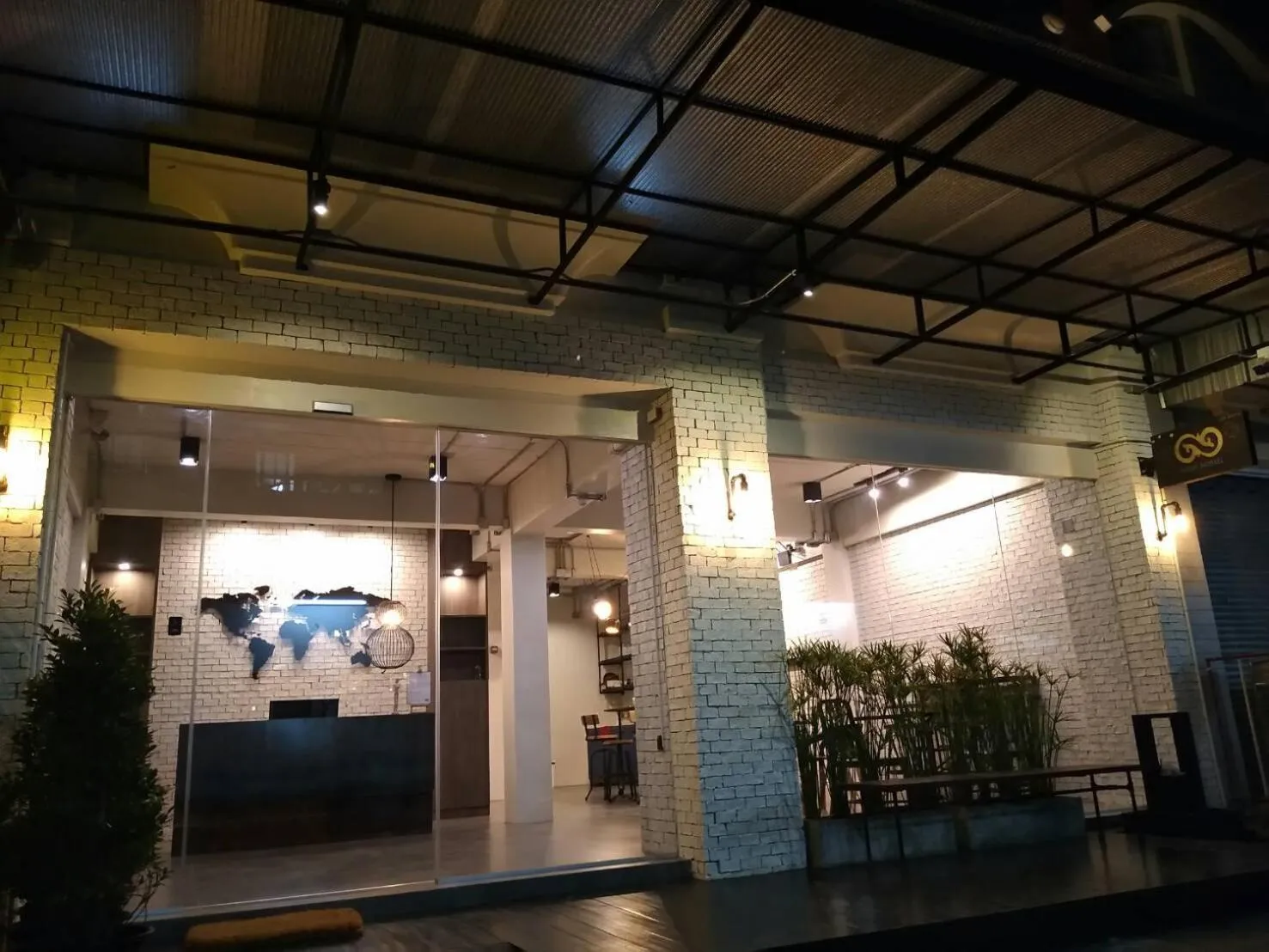 Property building in Natee Hostel