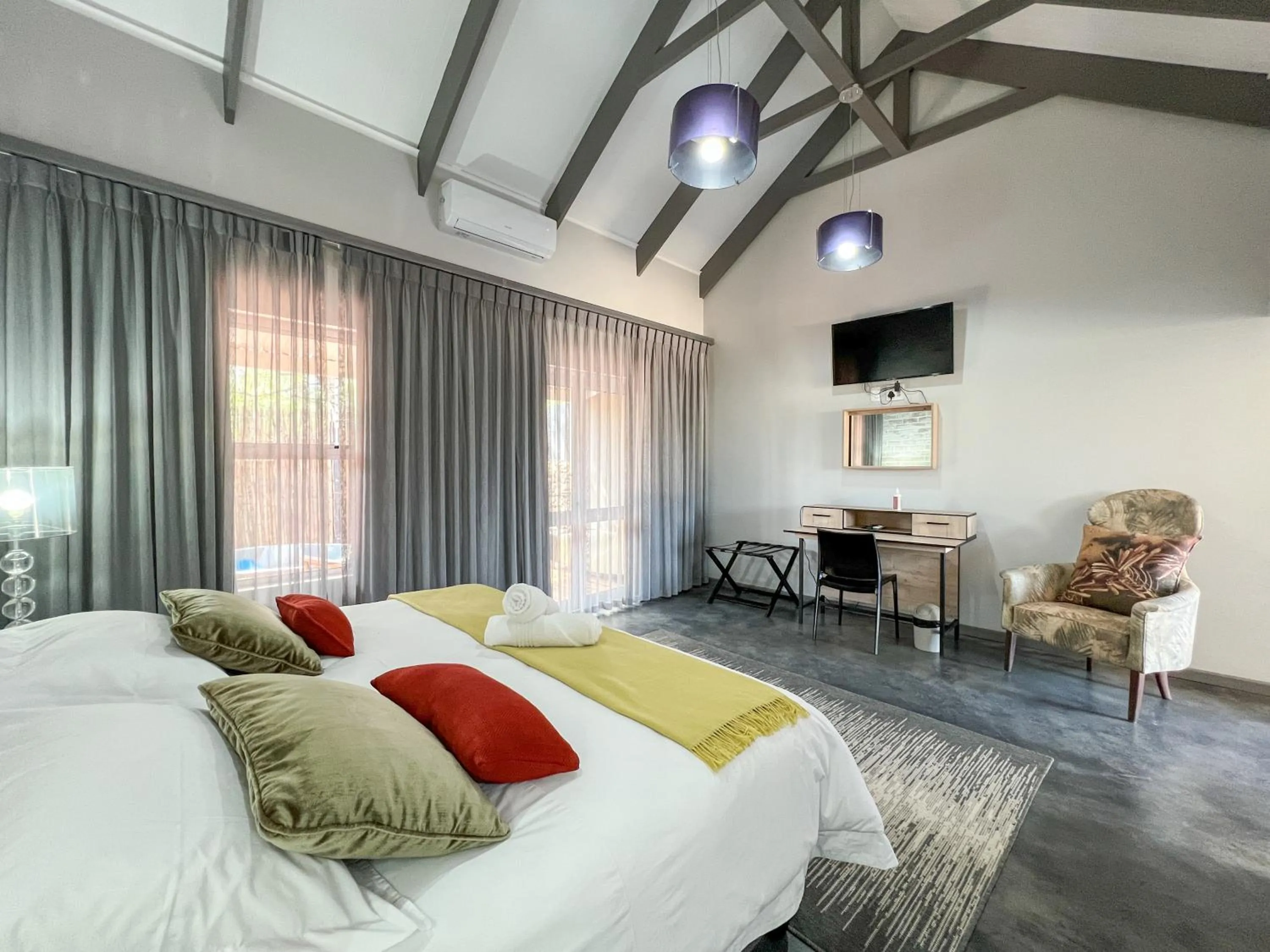 Bed in The Featherbed - Oudtshoorn