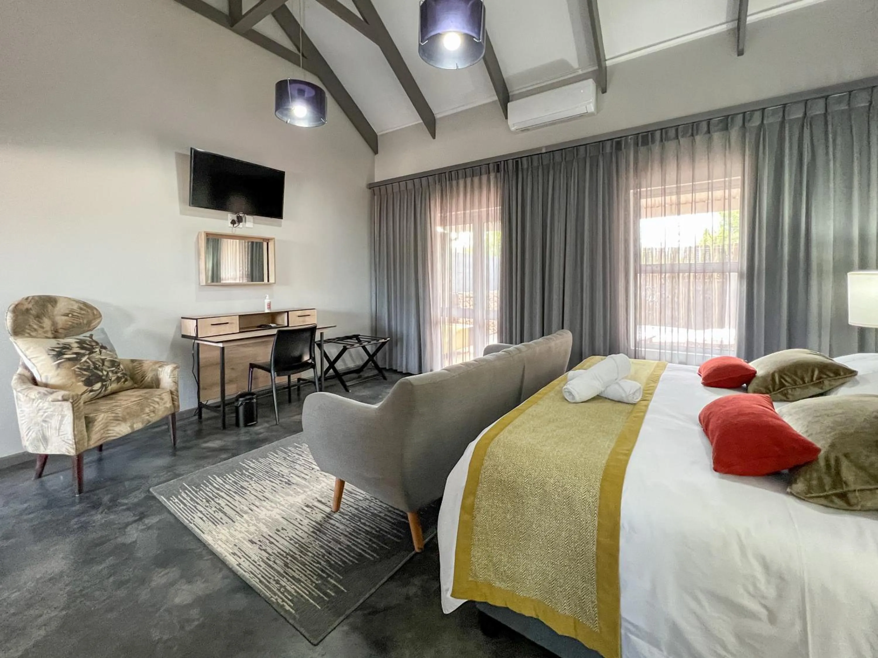 Bed in The Featherbed - Oudtshoorn