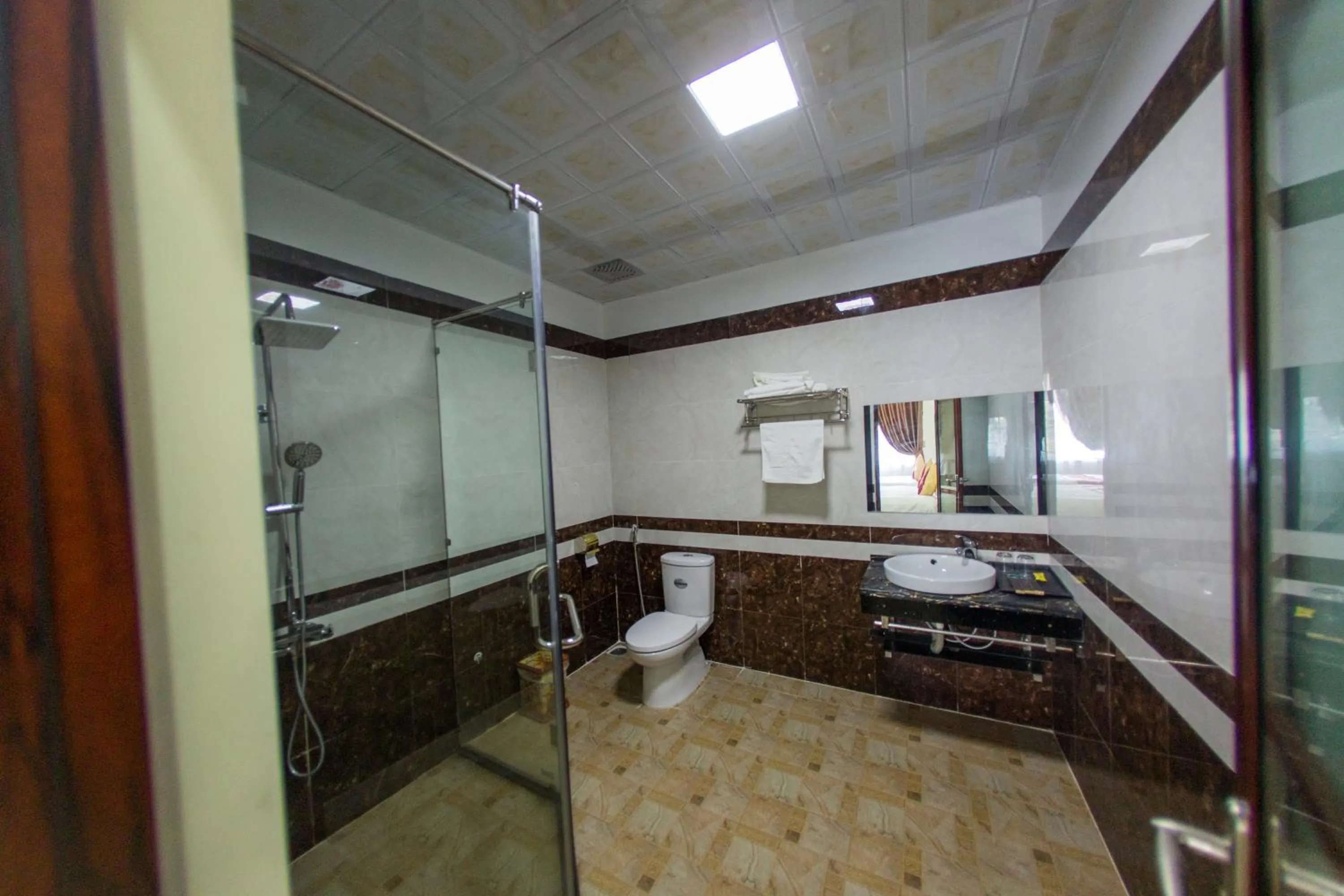 Bathroom in Mai Anh Hotel