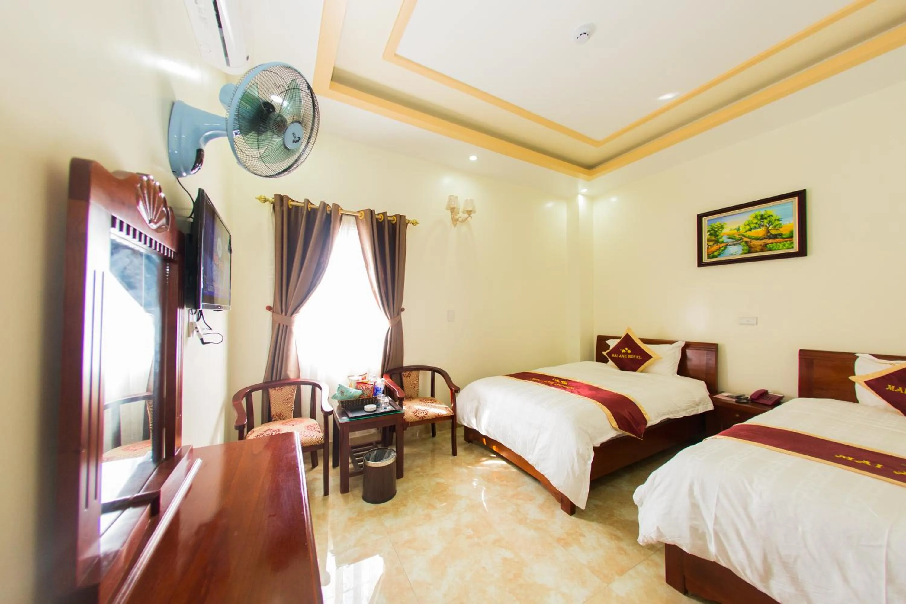 Photo of the whole room, Bed in Mai Anh Hotel