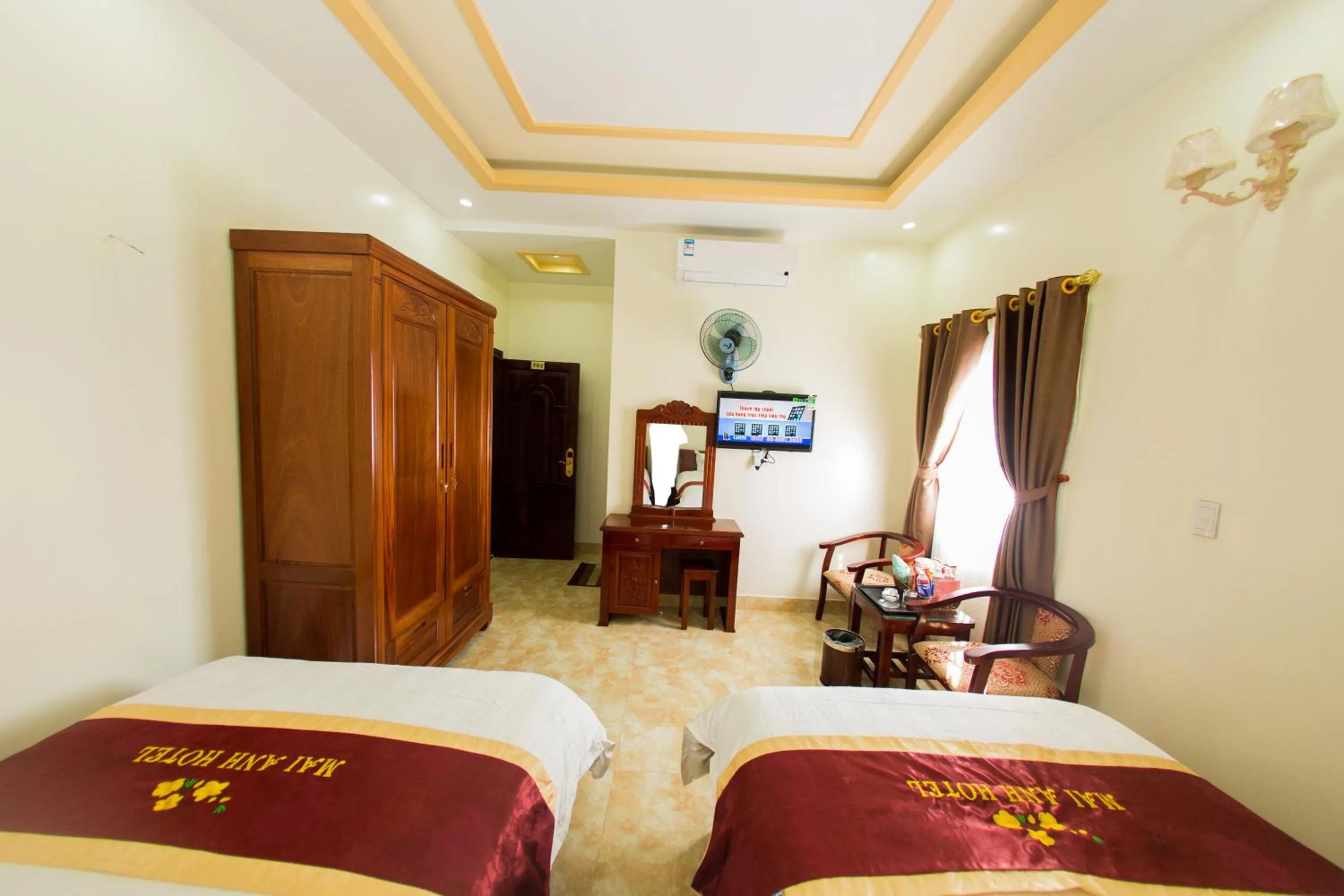 Photo of the whole room, Bed in Mai Anh Hotel