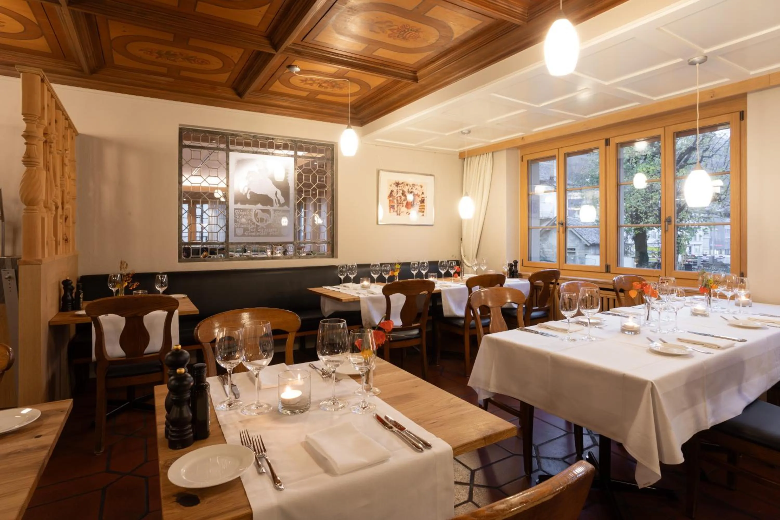 Restaurant/places to eat in Wysses Rössli