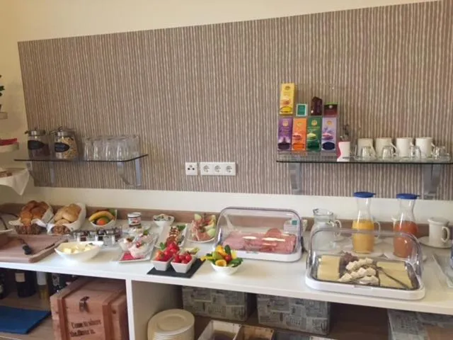 Breakfast in Hotel Bellini