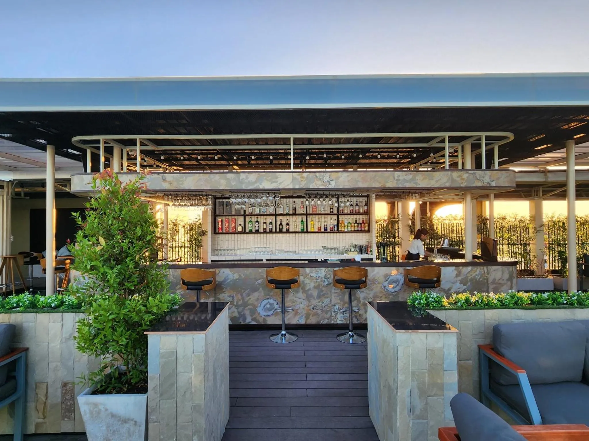 Restaurant/places to eat in Blu Hotel