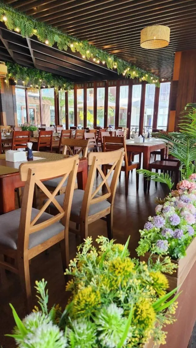 Restaurant/places to eat in Blu Hotel