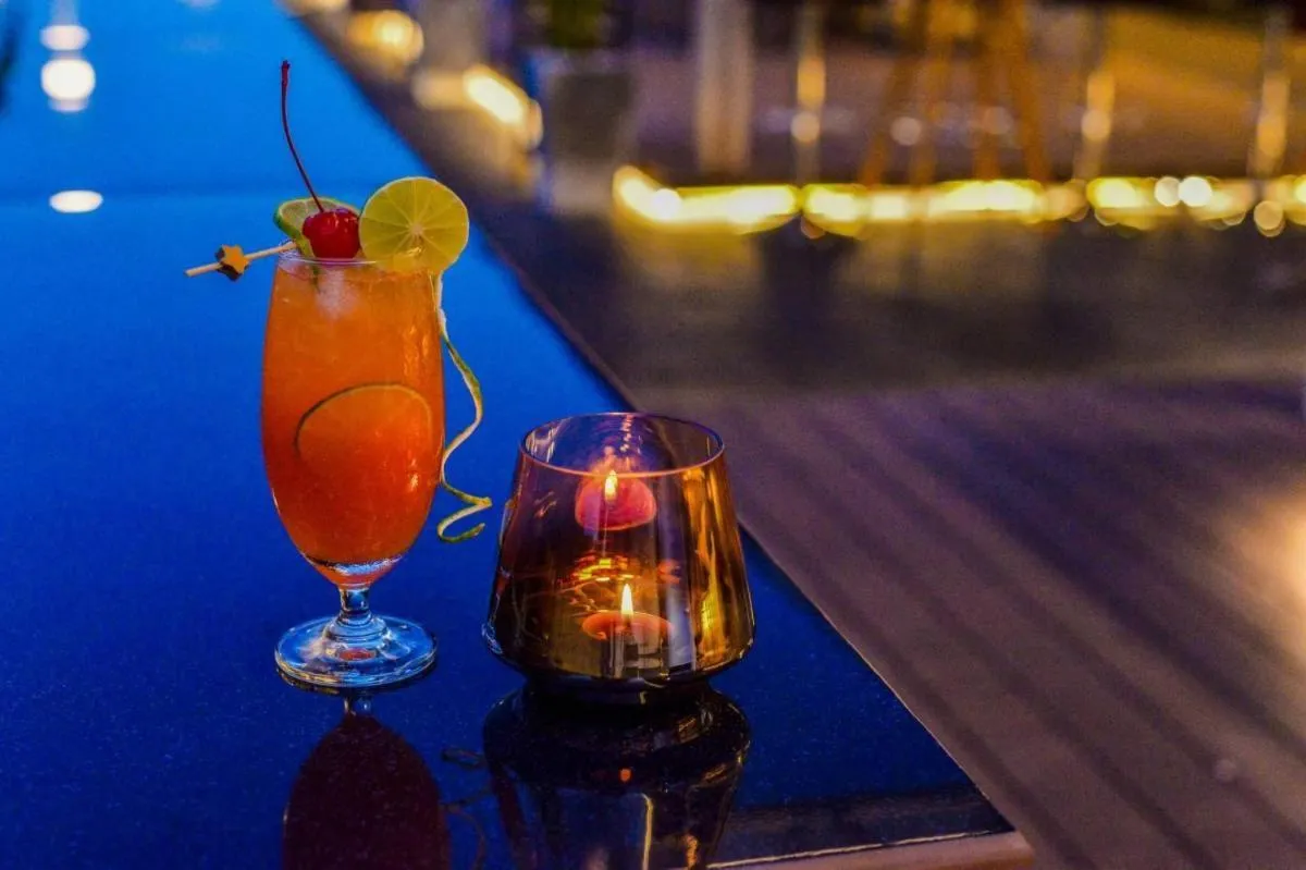 Restaurant/places to eat in Blu Hotel