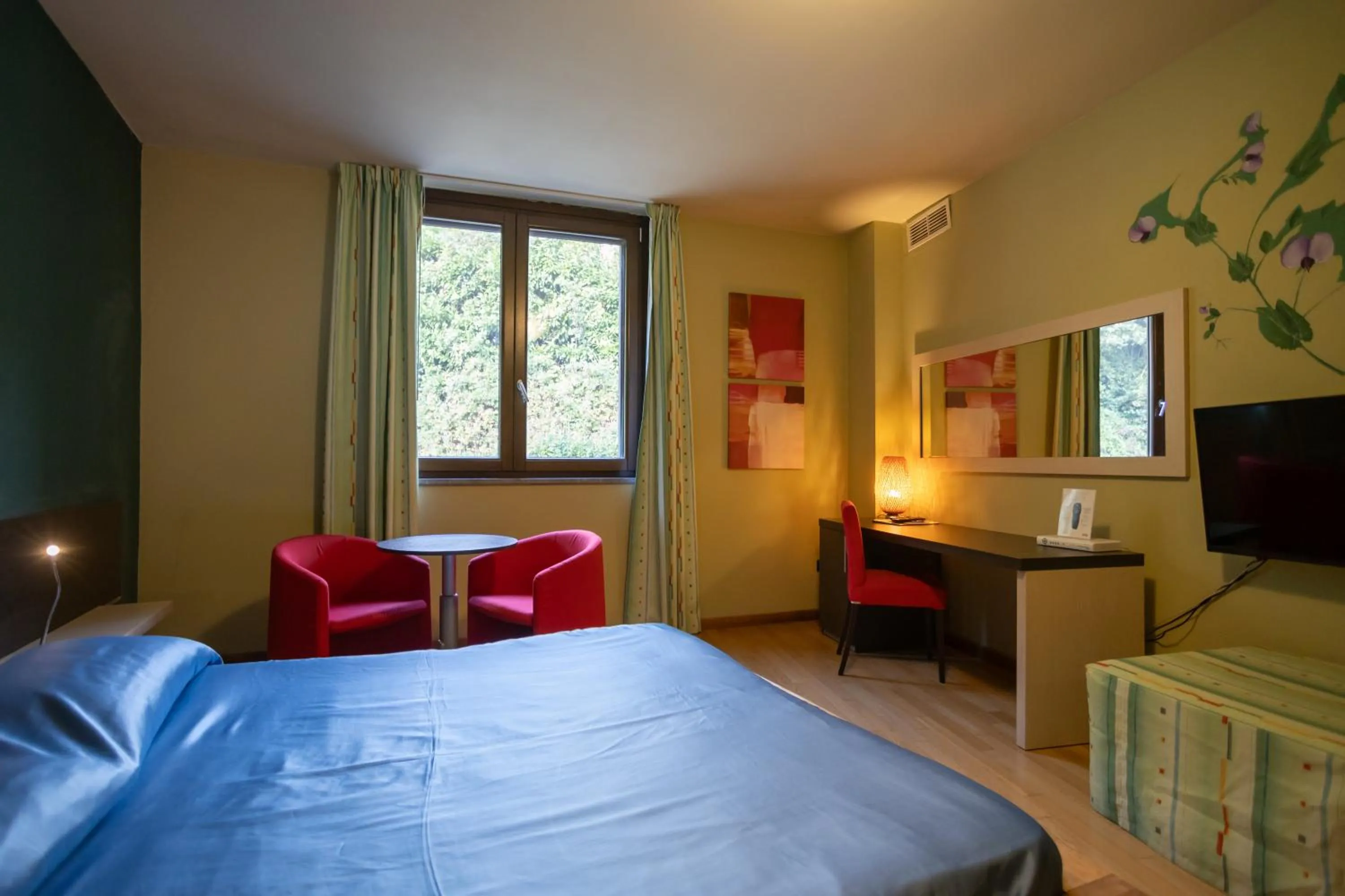 Bedroom, Bed in Sotto Il Cielo Hotel