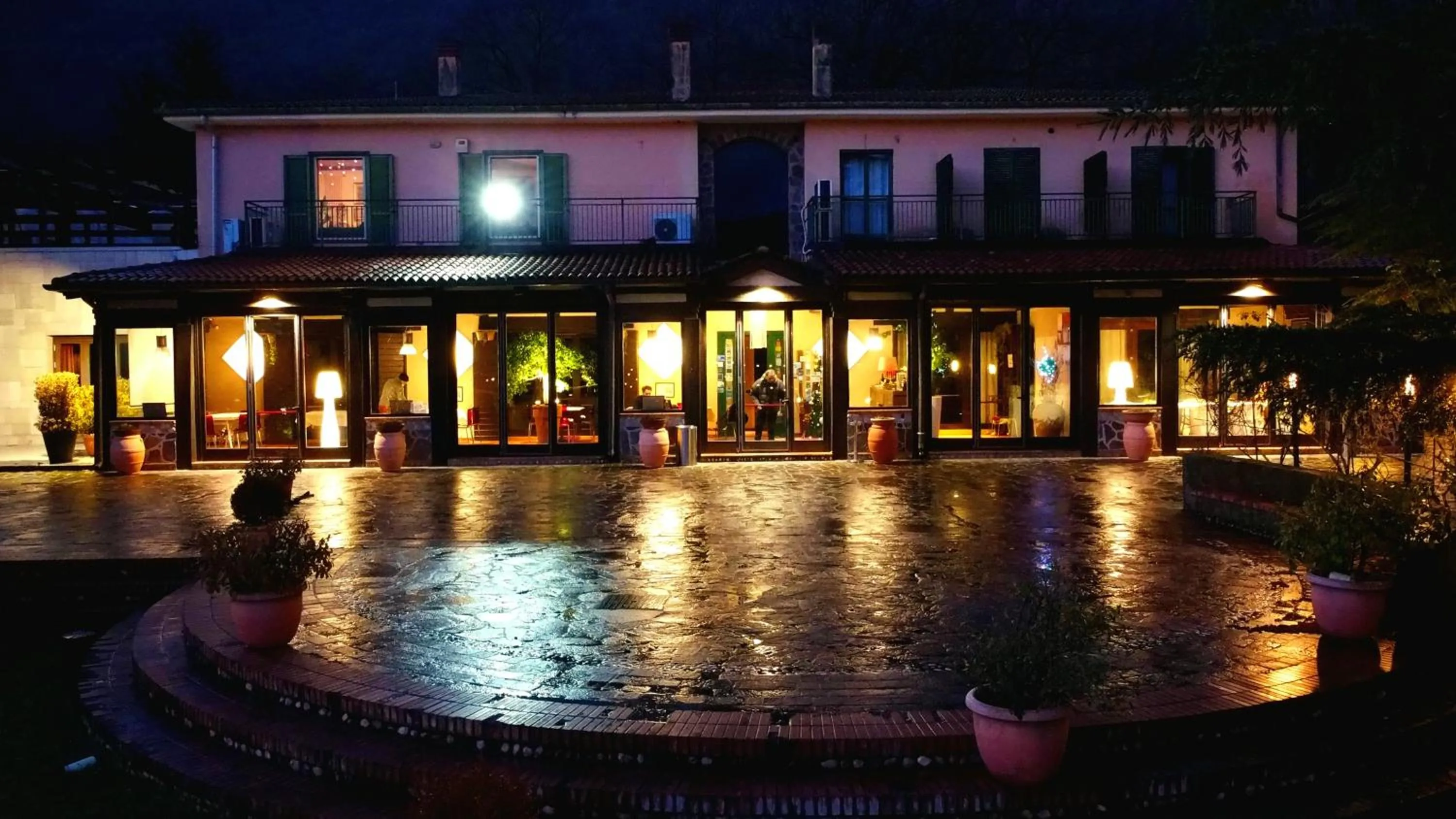 Property building in Sotto Il Cielo Hotel