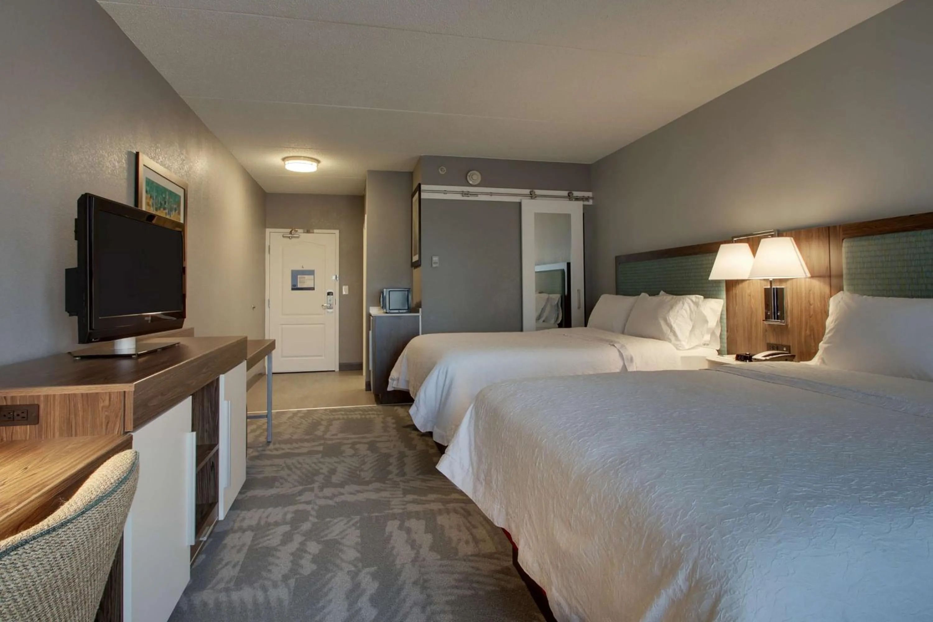 Bedroom, Bed in Hampton Inn & Suites Chicago/Aurora