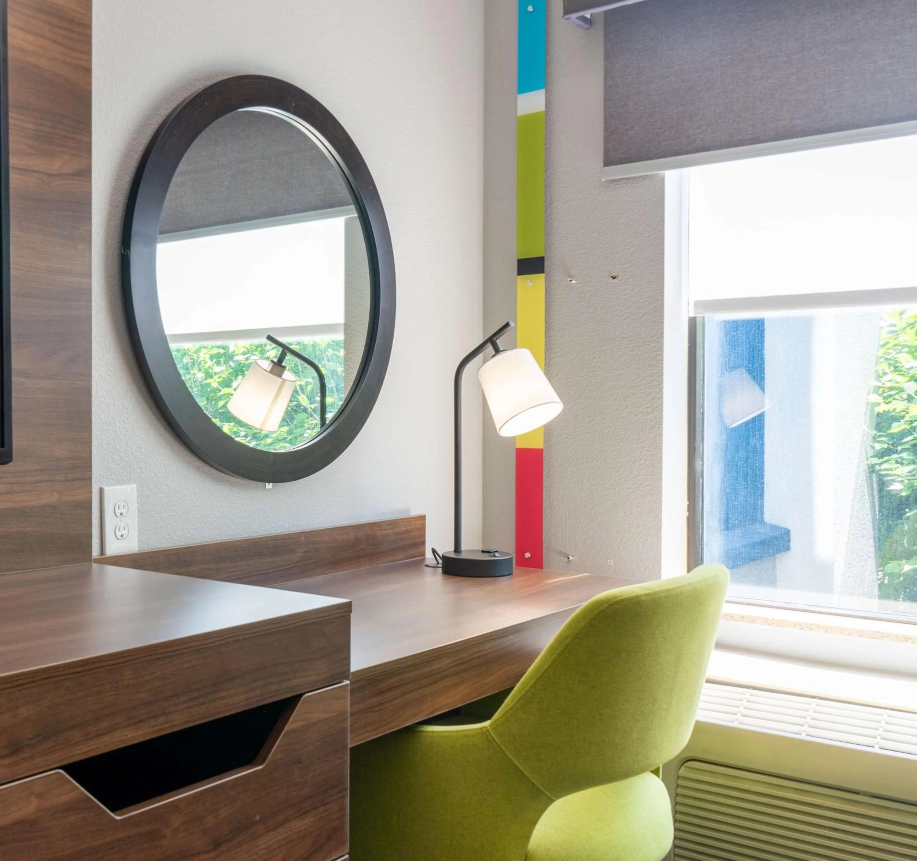 Bedroom in Hampton Inn Elkhorn Lake Geneva Area