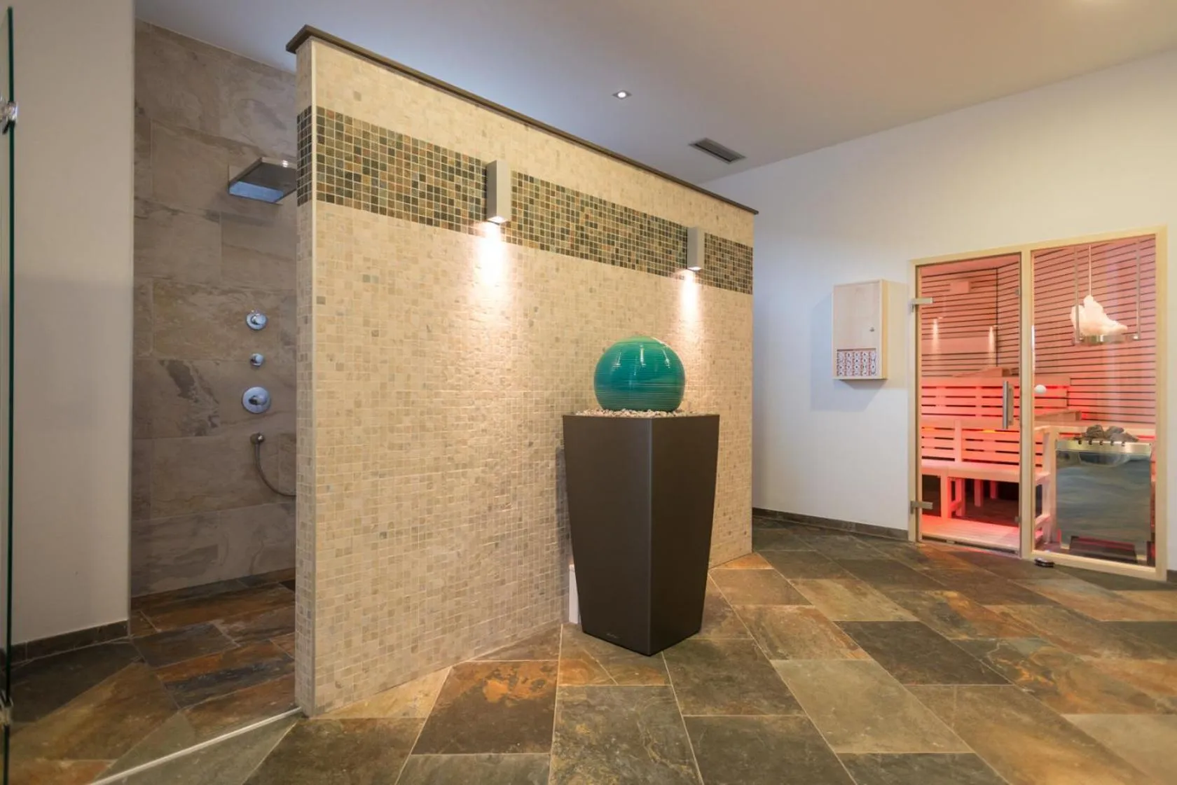 Spa and wellness centre/facilities in Hotel Haus Tiefenbach