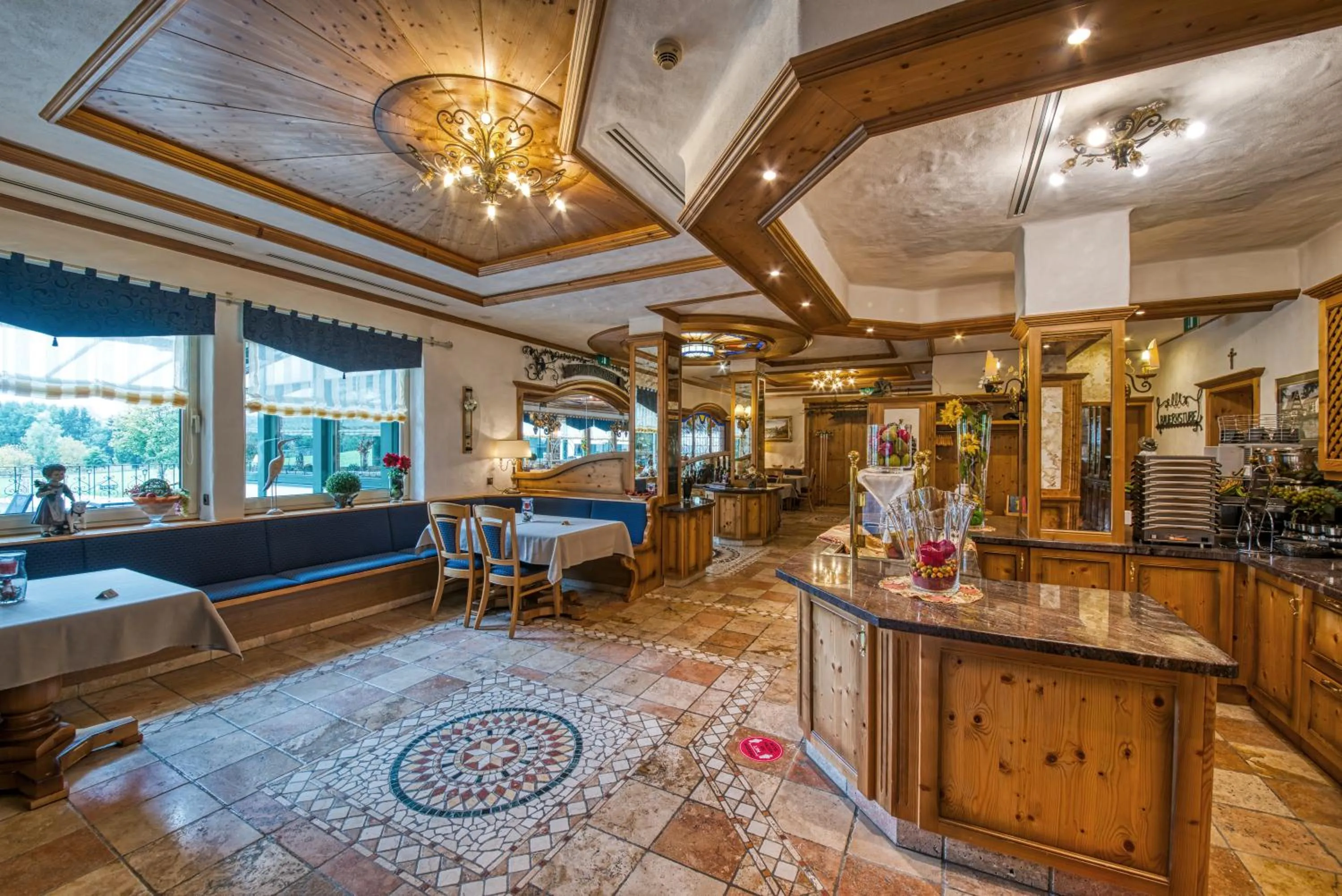 Restaurant/places to eat in Hotel Haus Tiefenbach