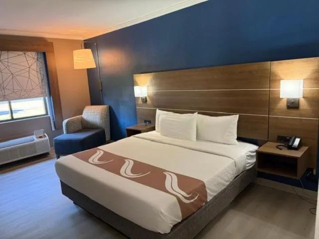 Bed in Comfort Inn & Suites Tyler North