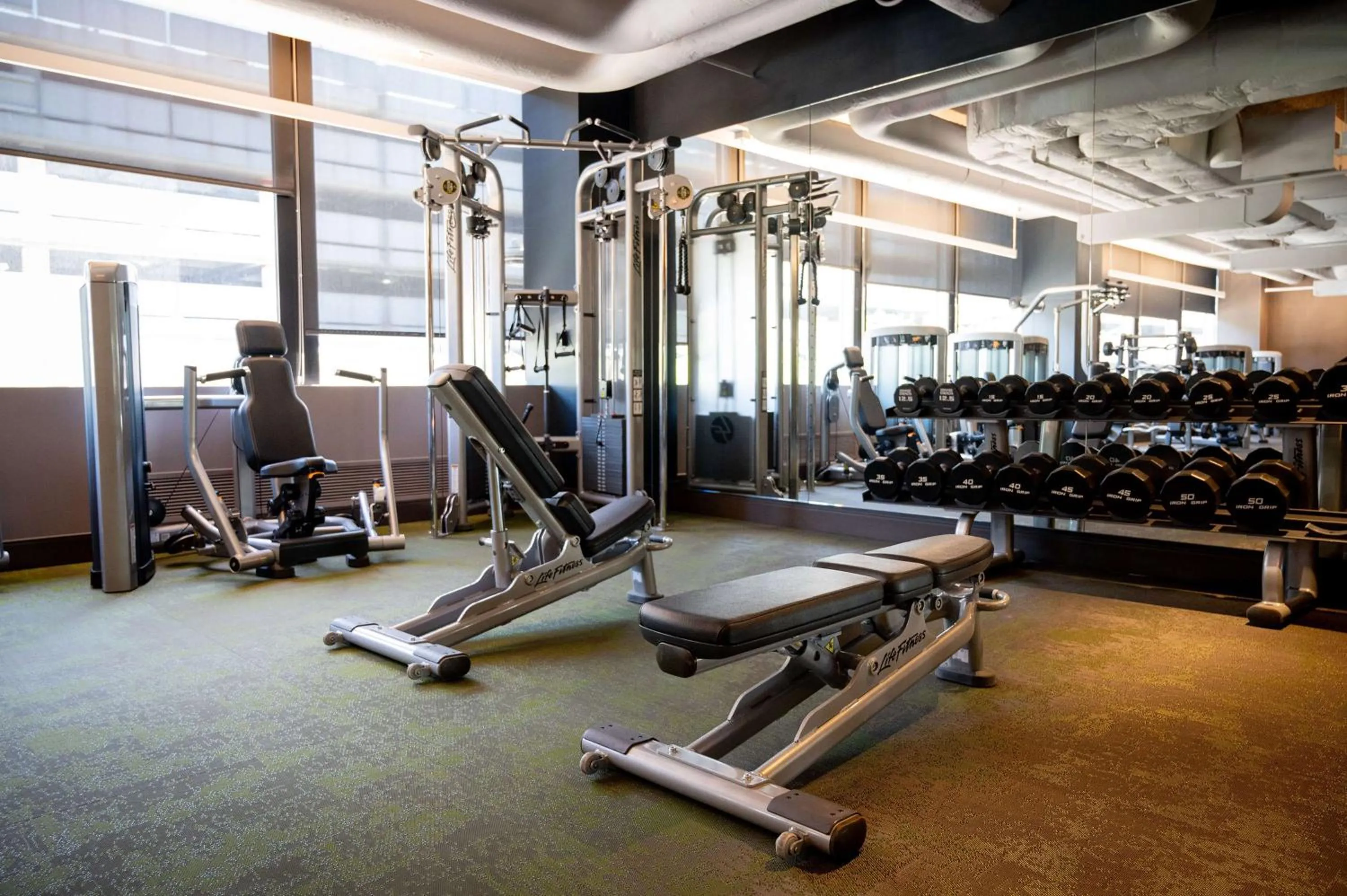 Fitness centre/facilities in Hilton Chicago O'Hare Airport