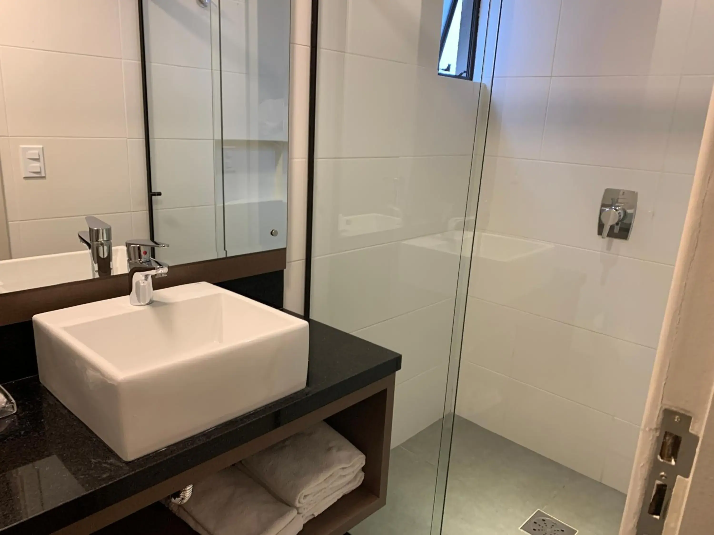 Twin Room in Hotel Farol da Ilha Twin Room in Hotel Farol da Ilha